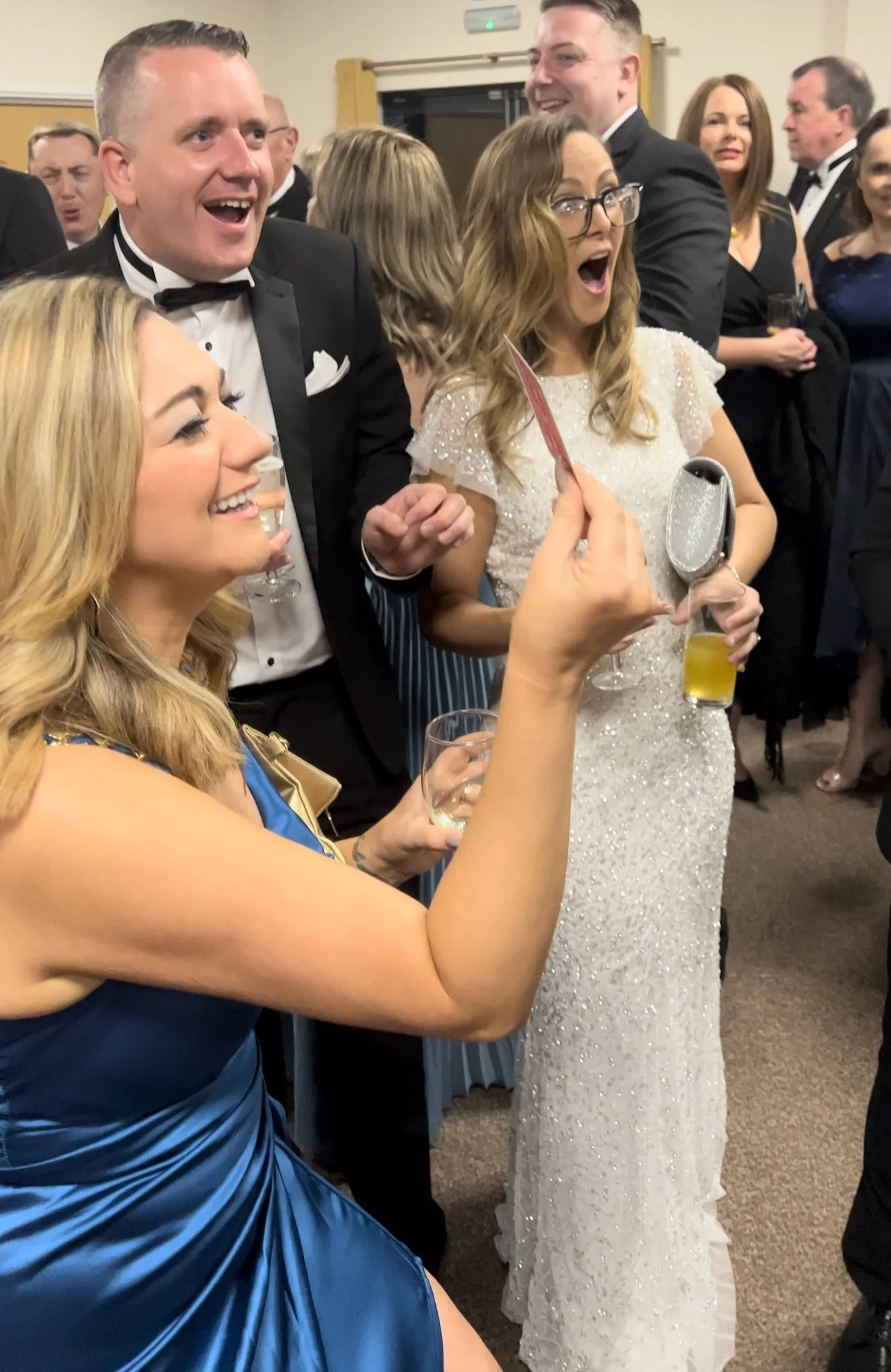 Corporate event magician for hire