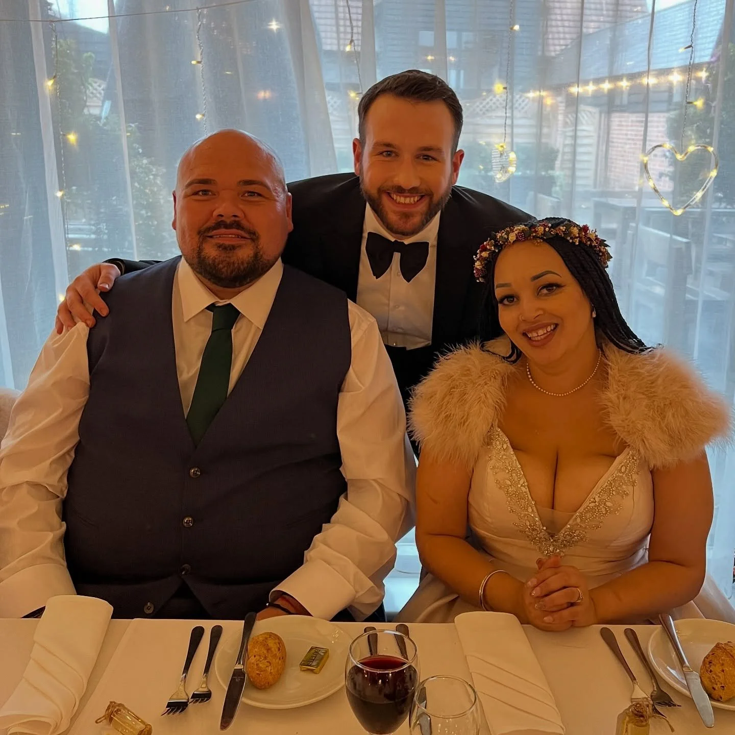 Just stopped for a quick photo with this amazing couple, Mike &amp; Kate 💫

What a day at @littlechannelsweddings -full of laughter, love, and a little bit of magic. 🎩✨

Whether I&rsquo;m hosting, performing, or keeping the day flowing, it&rsquo;s 