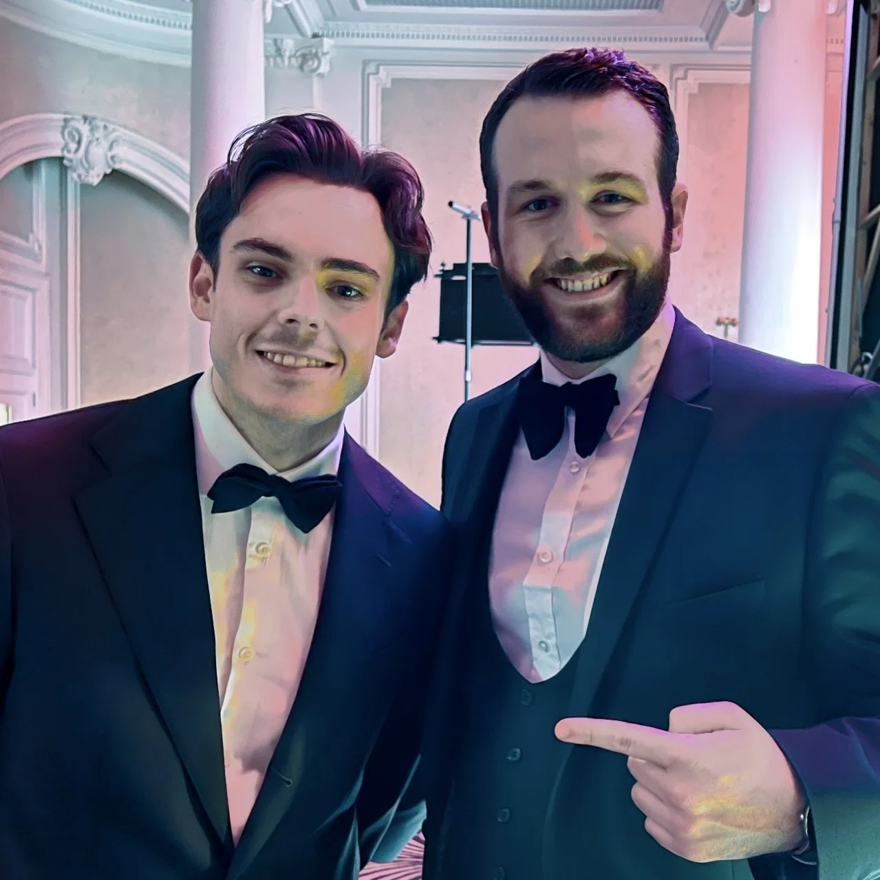 Magic makes moments like this possible 🎩

Backstage at the Mortgage Awards with @rhysjamesy 👏

Someone I&rsquo;ve watched for years on Mock the Week 📺

Absolute pleasure to meet him.

Genuinely such a nice guy.

Talented, and generous with his tim