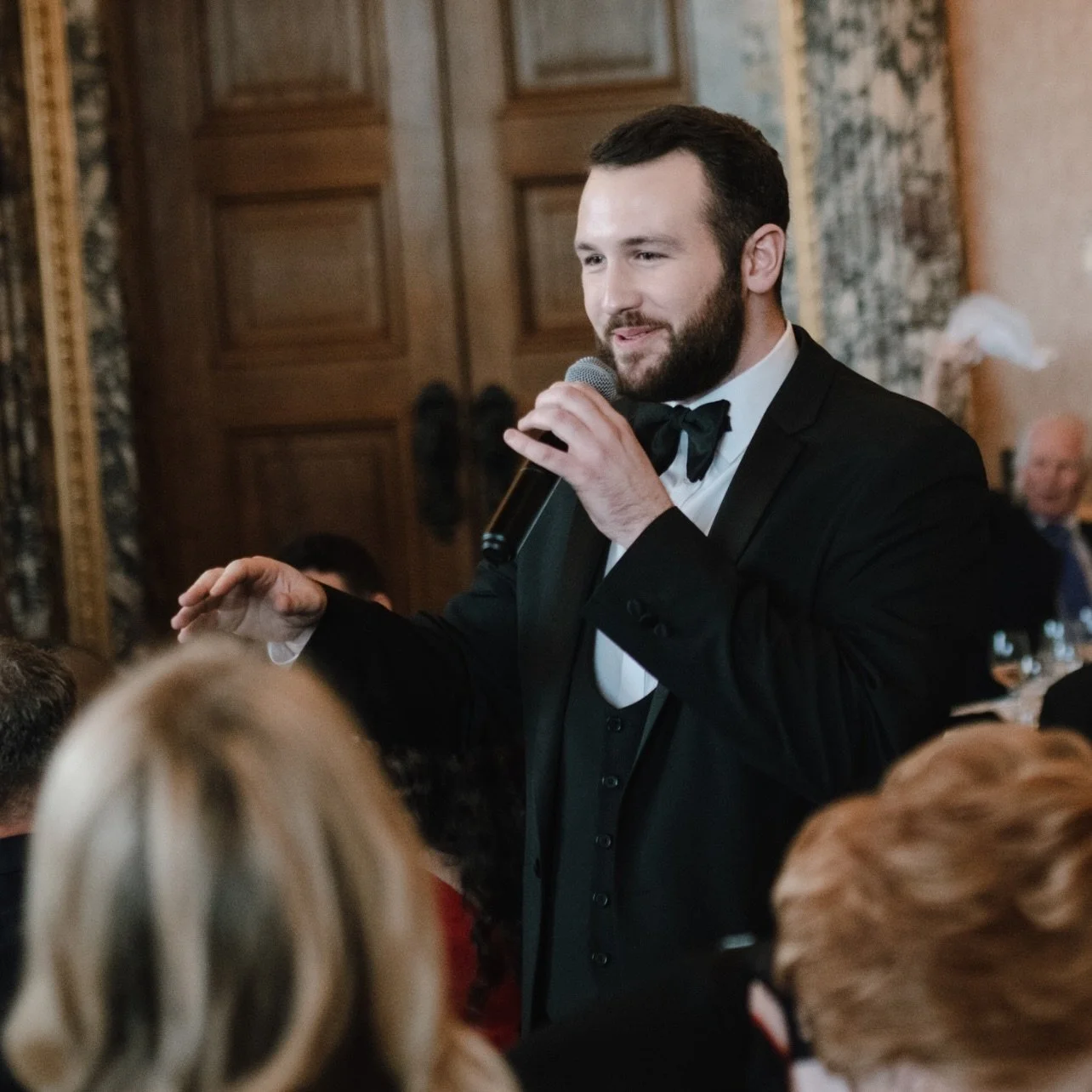 Confidence changes everything ✨

When the host feels calm, the whole room feels it.

Good energy spreads fast.

Relaxed guests.
Better moments.
Stronger memories.

Thank you to @ashridgehouse for the gorgeous space
and @adamhudsonphoto for the wicked
