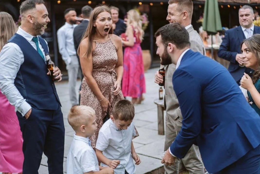 Revilo Twist Magic Wedding Magician For Hire.JPG