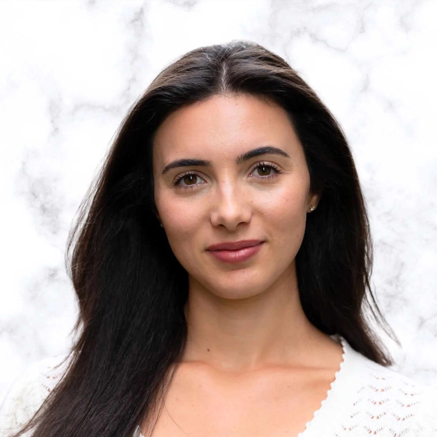 Nadia Benedetto, Intern Therapist offering affordable therapy for teens 12+, adults and couples in Barrie and Newmarket.
