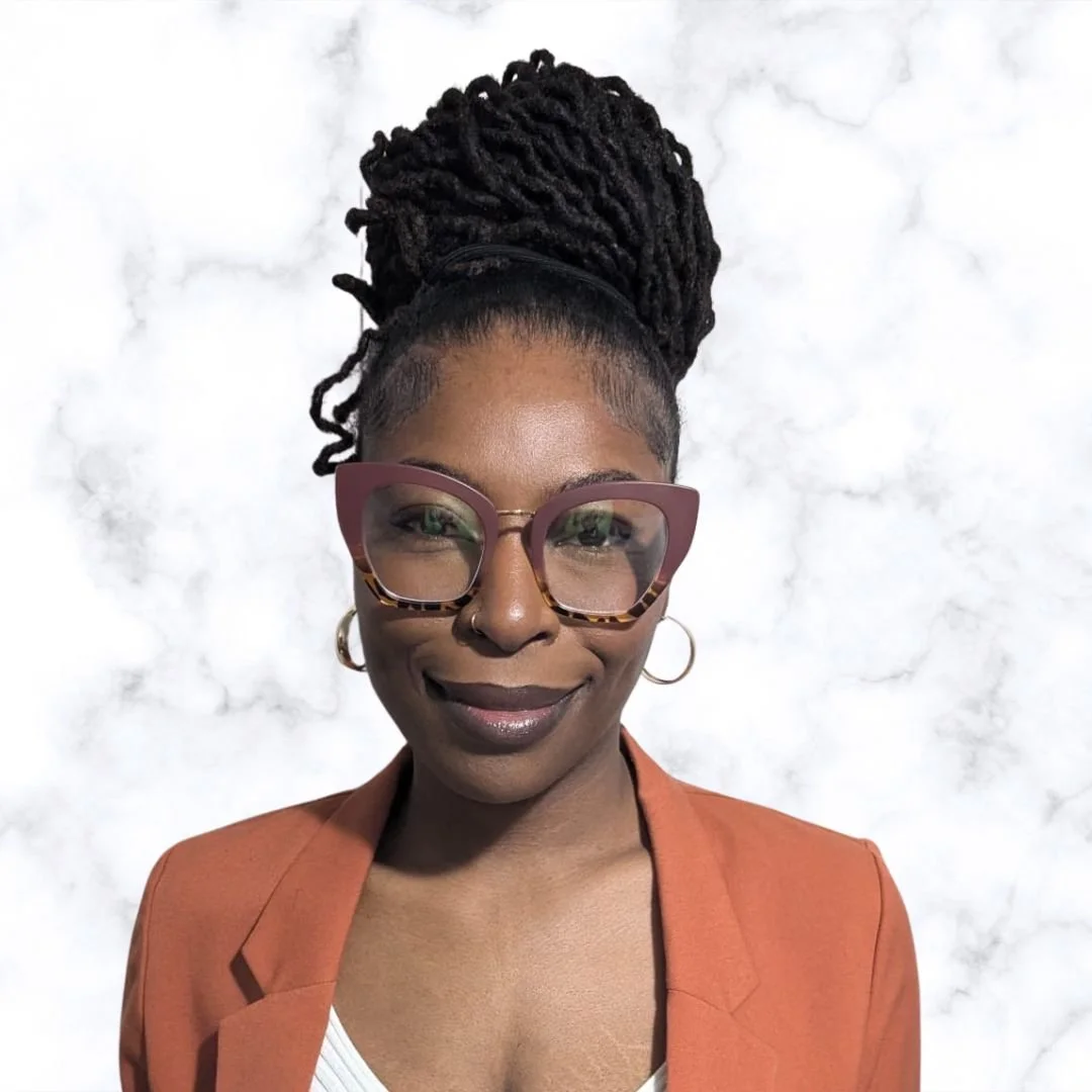 Headshot of Michelle Ormsby RP Q, a BIPOC therapist in Barrie providing culturally responsive couples and family therapy with support for immigration and identity related concerns