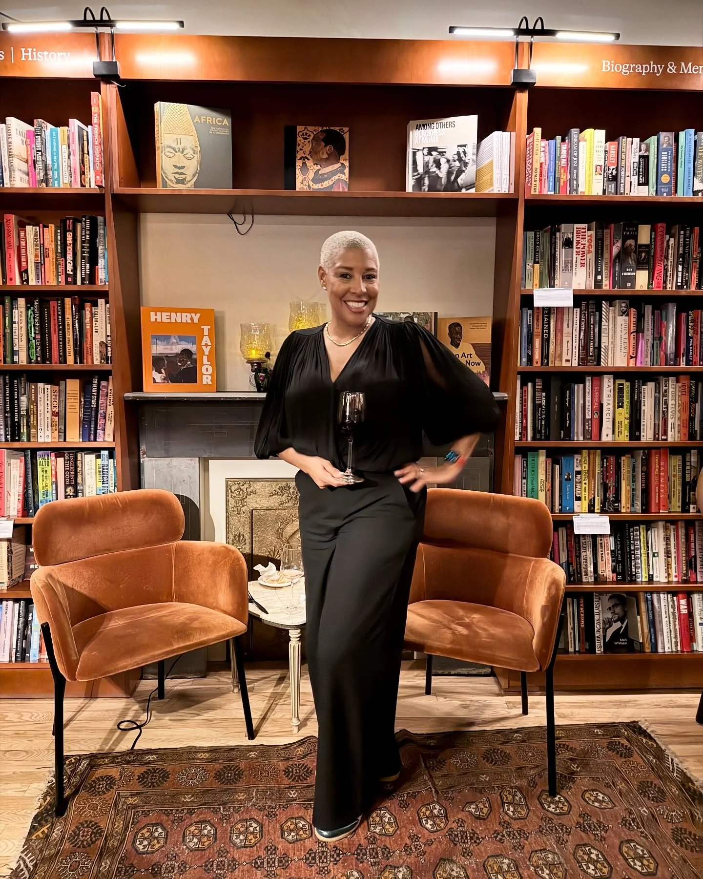 Books. Wine. Vibes. ✨ We had a beautiful night celebrating Black women, our stories, and community with @blackgirlbookfest &amp; @thebookcon at @lizsbookbar. It was wonderful to reconnect with old friends, and finally meet so many I&rsquo;ve only kno