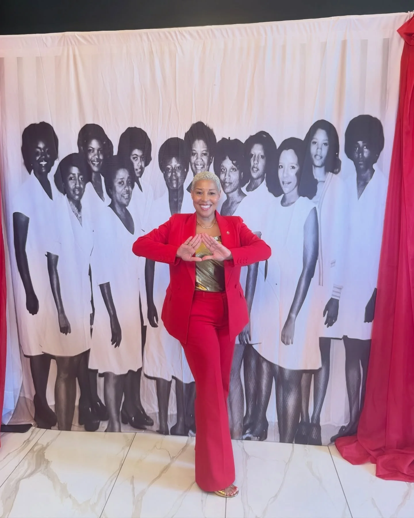 It&rsquo;s my 38th DELTAversary! 🎉🔺3️⃣🐘💃🏽
Cover Girls 💄 Spring &rsquo;88, @muzetadst!

What a blessing to be a part of this illustrious sisterhood, @dstinc1913. The best to ever do it! 💥 OOO-OOP!! 🔺🐘❤️🤍