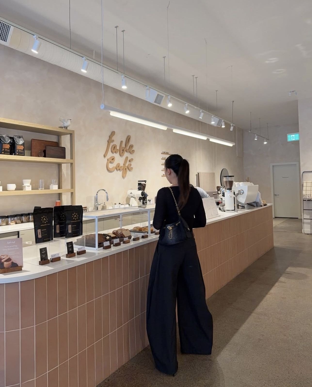 Sunday coffee, but make it South Granville. ☕🖤⁠
⁠
Sometimes the plan is simple: a slow stroll, a good coffee, and a neighbourhood that makes you want to stay and explore. ⁠
⁠
@vancouverprgirl shows how it&rsquo;s done - classic silhouettes in an all