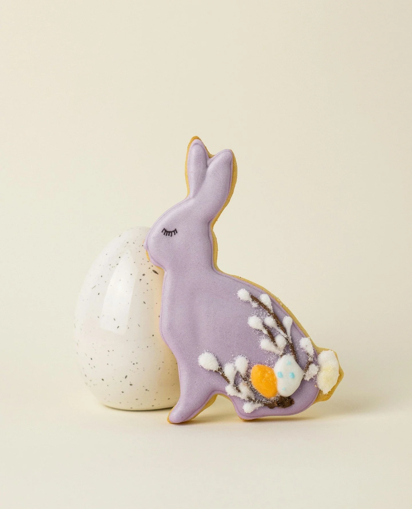 Wishing you a bright and beautiful Easter! ✨🌷⁠
⁠
Whether you&rsquo;re spending the day hunting for eggs in the garden, gathering around a table for a long brunch, or simply soaking up the fresh spring air, we hope your Sunday is full of joy and plen