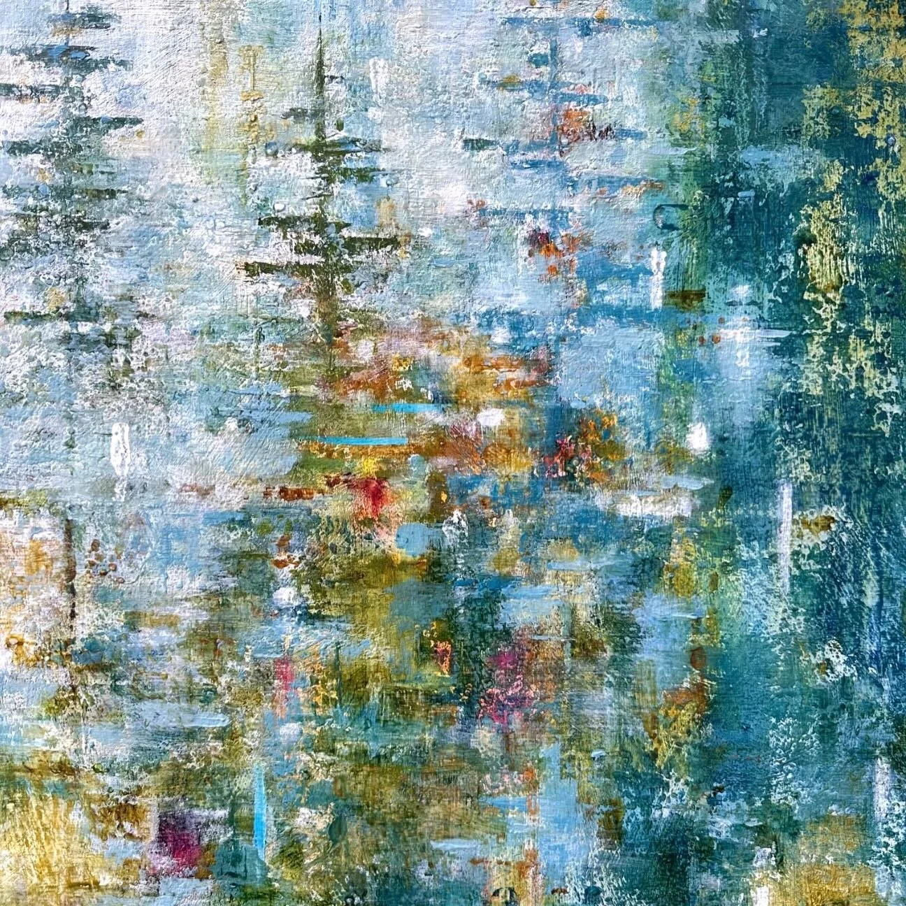 A fresh look at familiar landscapes. 🎨✨⁠
⁠
Now on view at @kurbatoffgalleryvancouver, 'Parallel Perspectives' brings a captivating new collection by artist Gina Sarro. ⁠
⁠
Sarro explores how subtle shifts in colour and technique can completely rewri