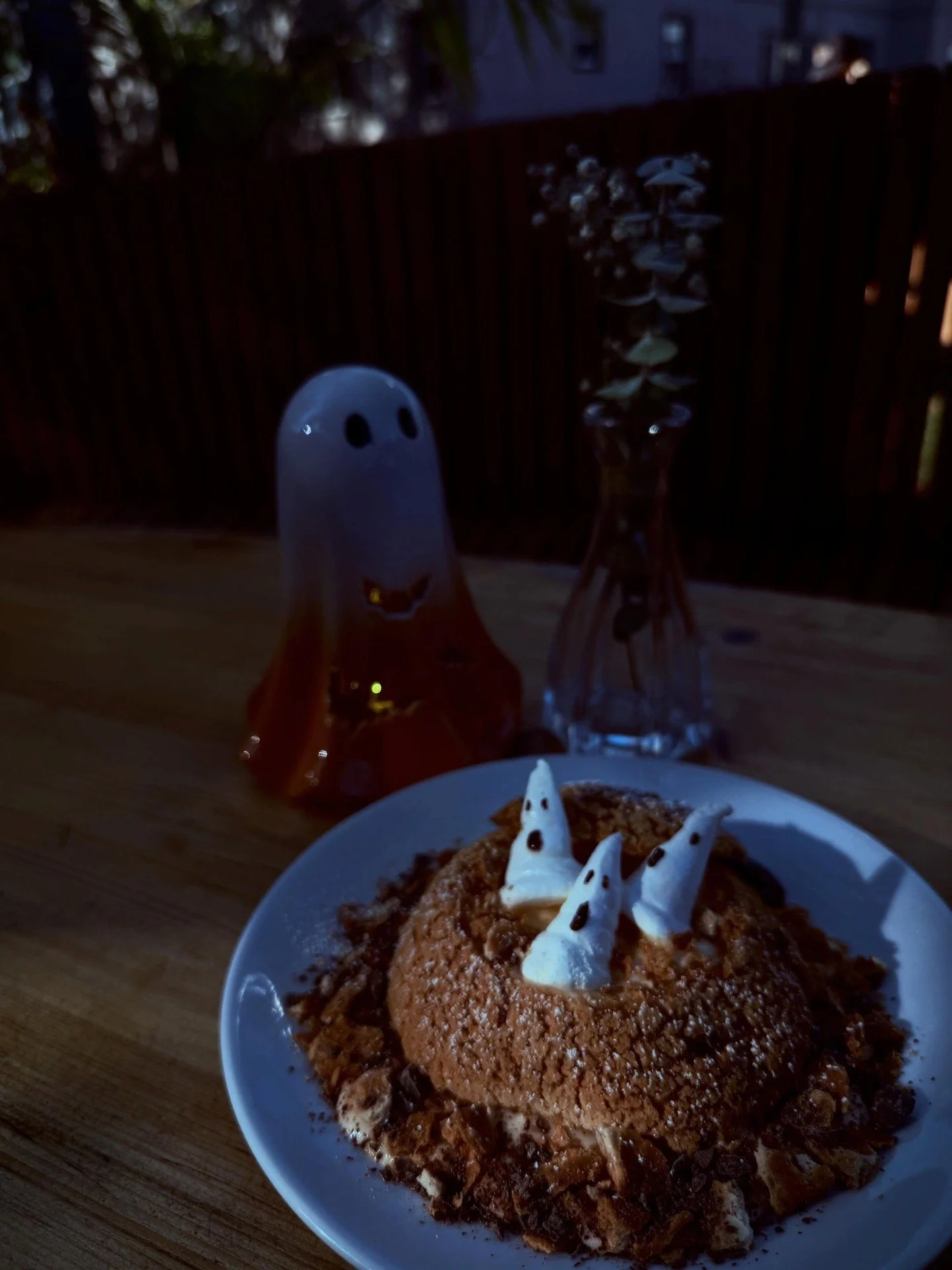 Spooky season just got a whole lot sweeter. 🎃👻⁠
⁠
@stablehousebistro is inHalloween spirits with their new dessert feature: a choux au craquelin packed with vanilla custard, berry compote, chocolate, cannoli waffle crunch, and topped with tiny Fren