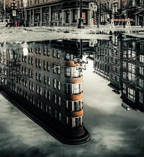 Doug Dorsett, Urban Impressions at Kurbatoff Gallery Vancouver