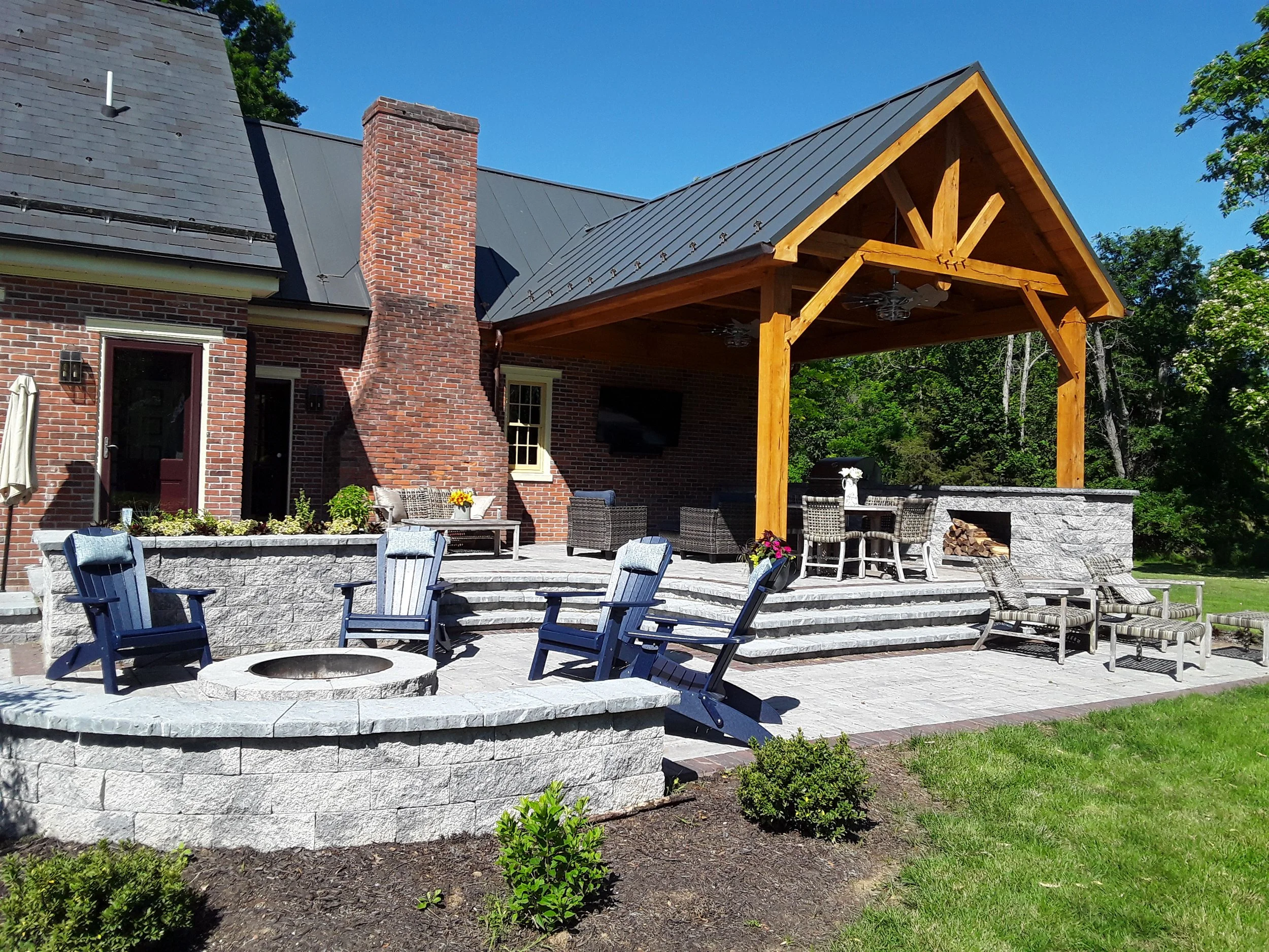 outdoor kitchen installation