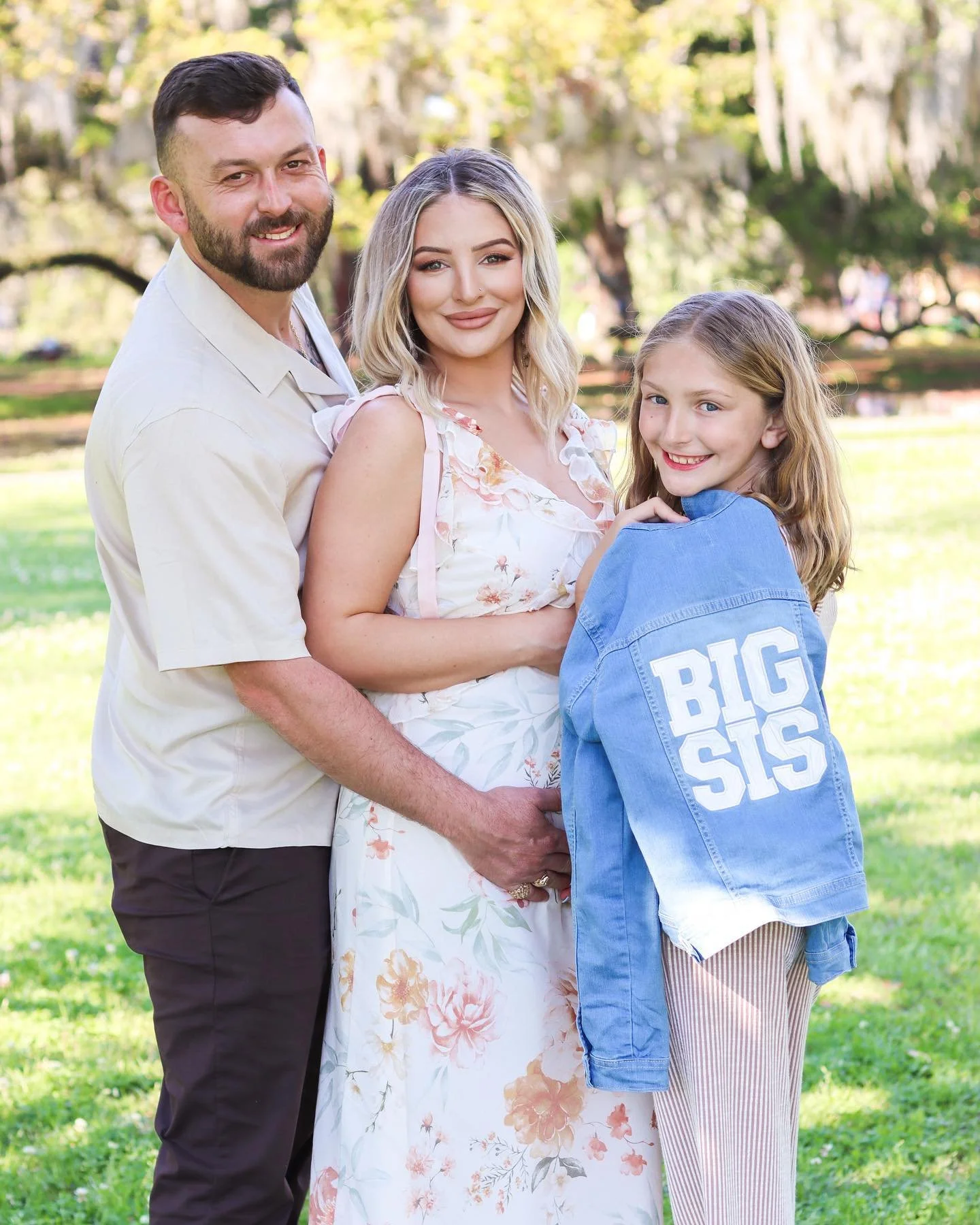 Capturing the Miracle of Life: Pregnancy announcement photoshoot for Baby Fraino📸🤍