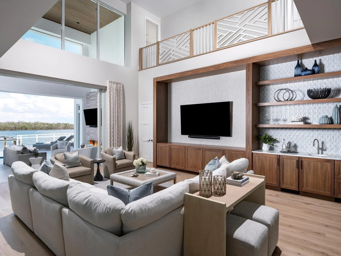 190 Hercules Dr Fort Myers-large-002-009-Living 2-1334x1000-72dpi.jpg