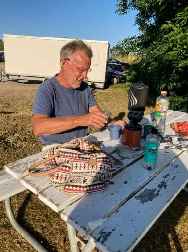 Kaffebrygning - køkkenrulle i kedlen