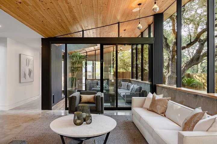 Designed as an urban retreat by Ravel Architecture, this property is a true oasis just steps from South Congress. Incredible privacy, stunning design, and an unbeatable location. DM for details! 
⠀⠀⠀⠀⠀⠀⠀⠀⠀
#sellwithsarb #str&uuml;bresidential #compas
