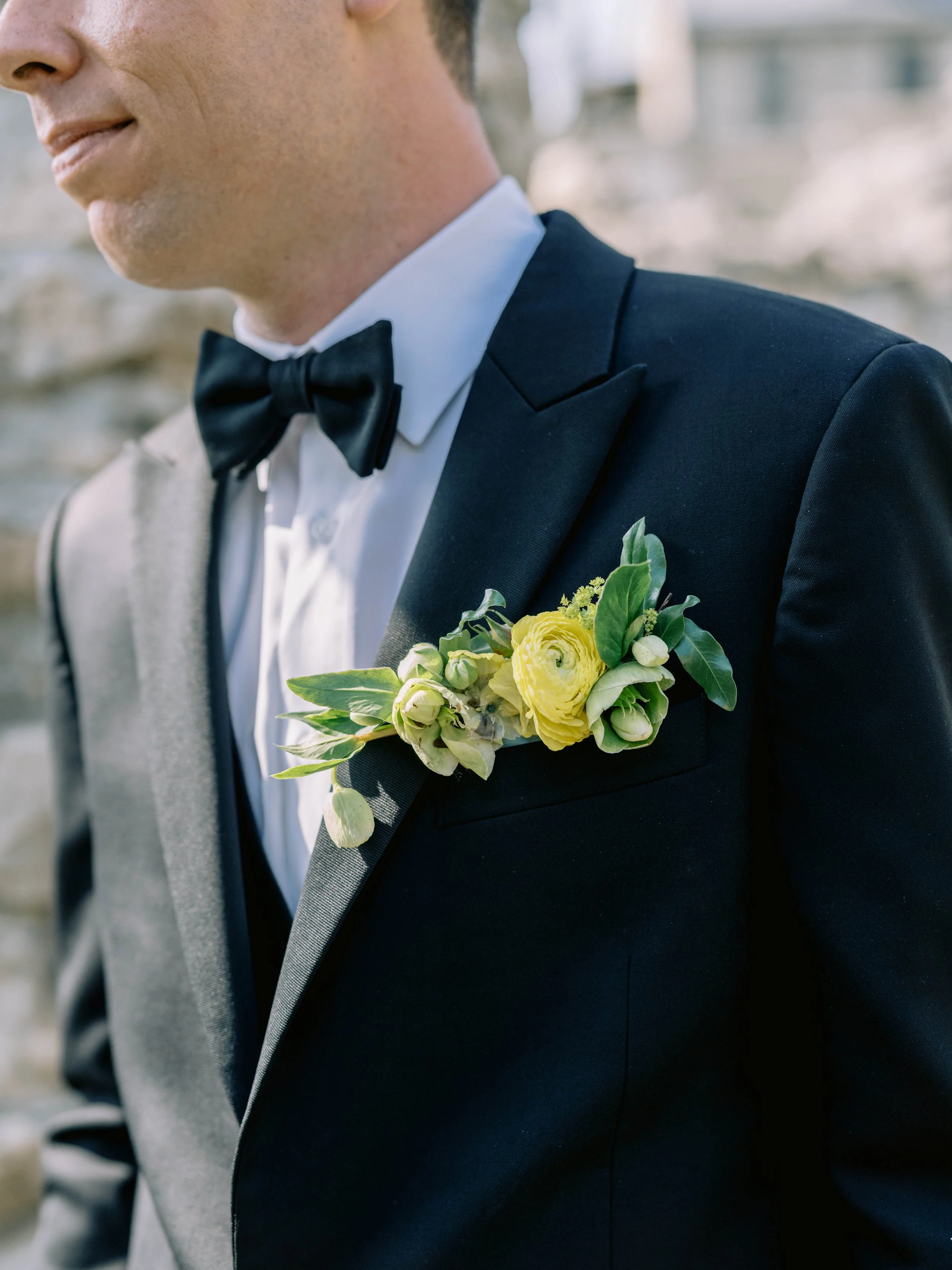 boutonniere, wedding flowers, cambridge mill wedding, hamilton wedding florist, wedding flowers, wedding florist, pocket boutonniere, boutonniere, yellow and white italian wedding