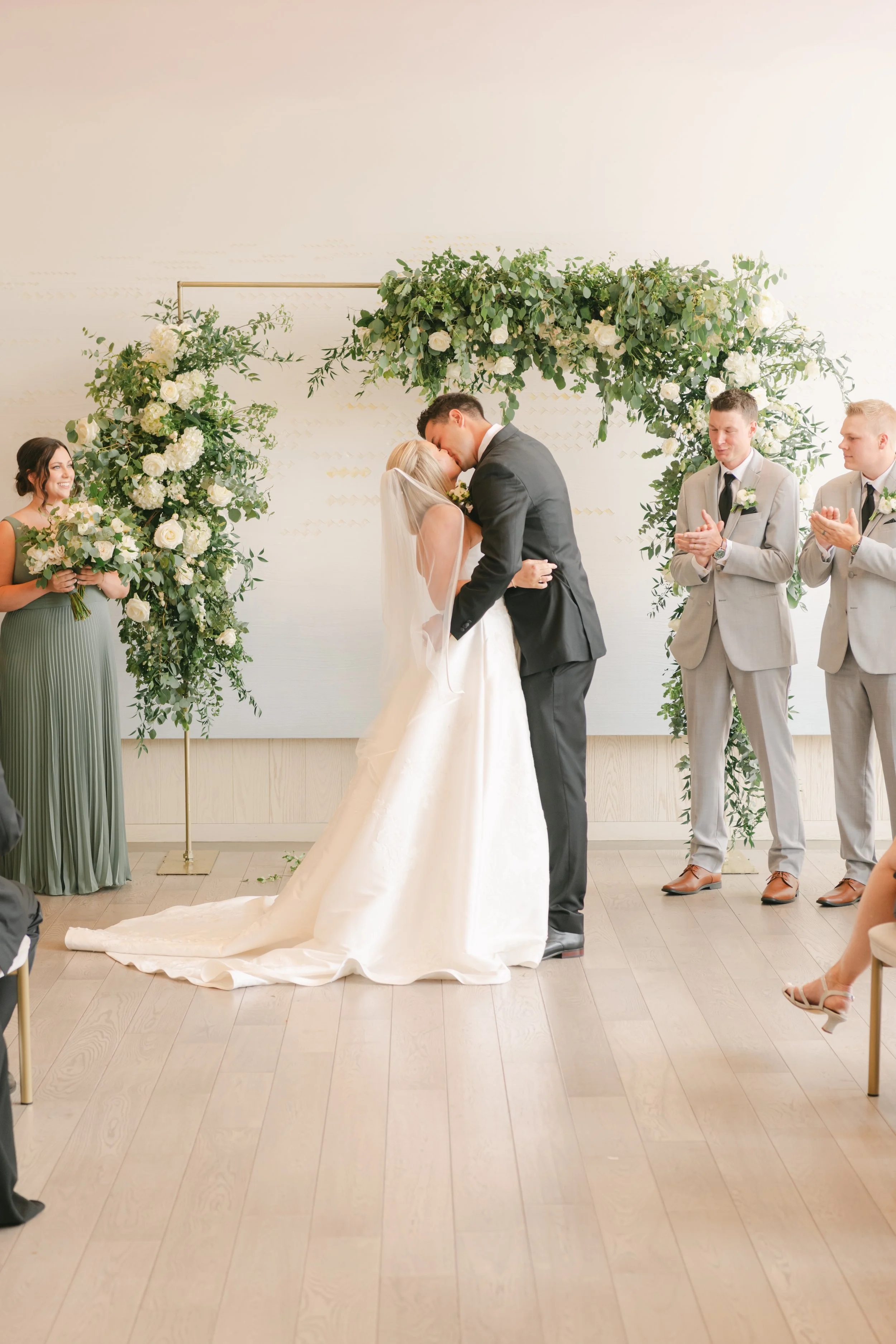 Victoria + James at the pearle hotel — Sue Gallo Designs