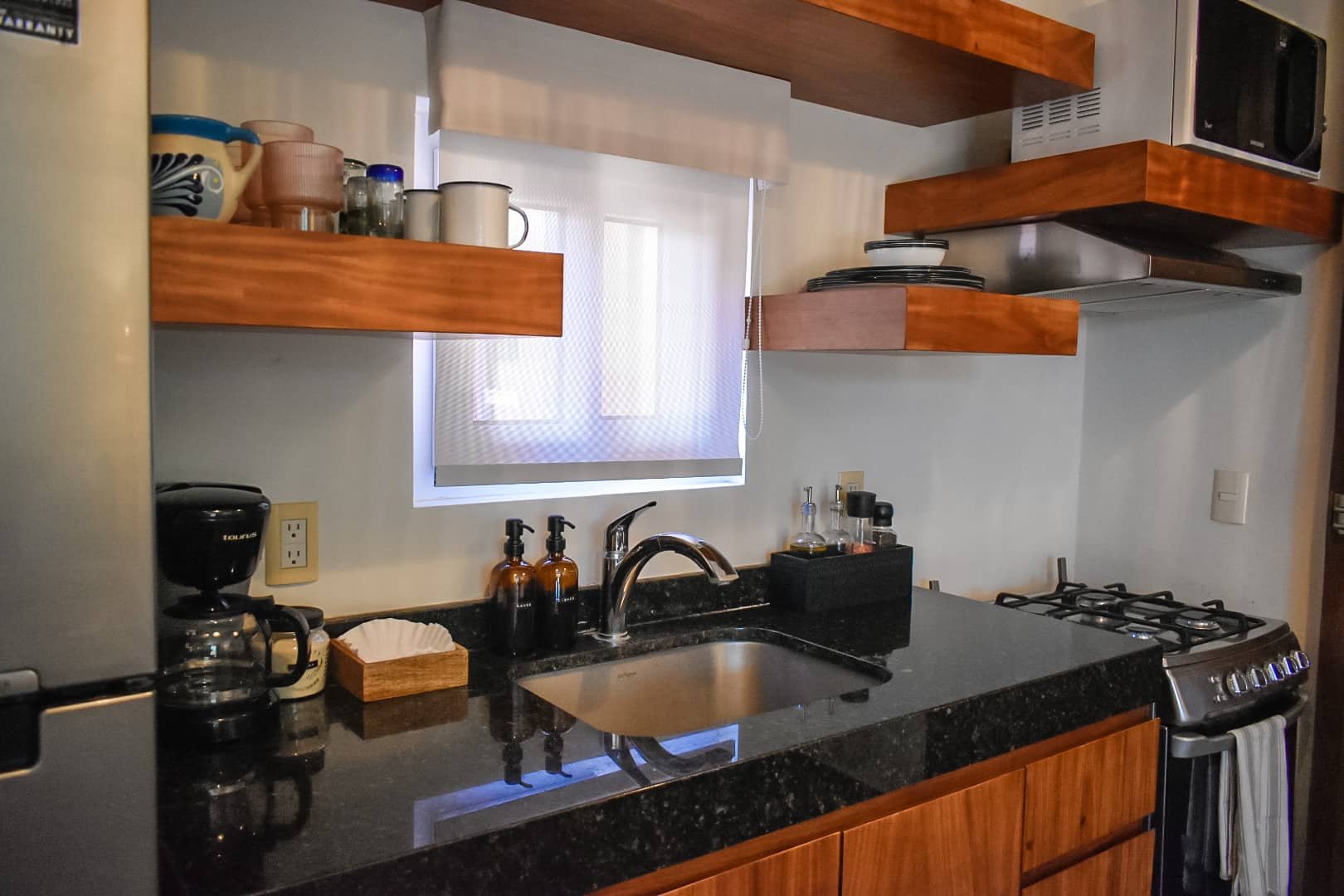 casa_bella_cruz_la_cruz_de_huanacaxtle_nayarit_suite_rental_marigold_full_kitchen_amenities.JPG
