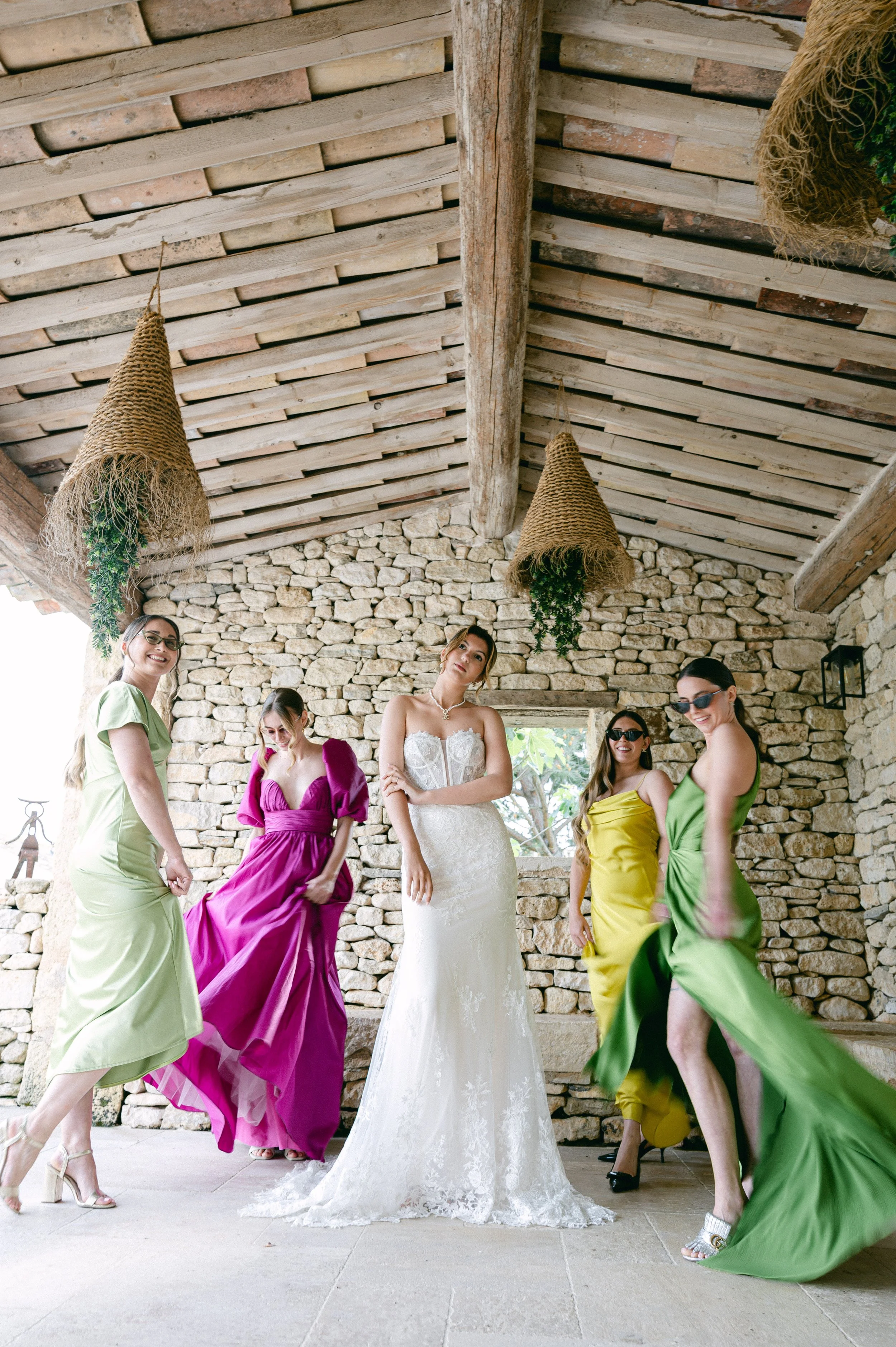 Robe de mariée à Arles : Les Grandioses, votre salon privé au coeur de la roquette