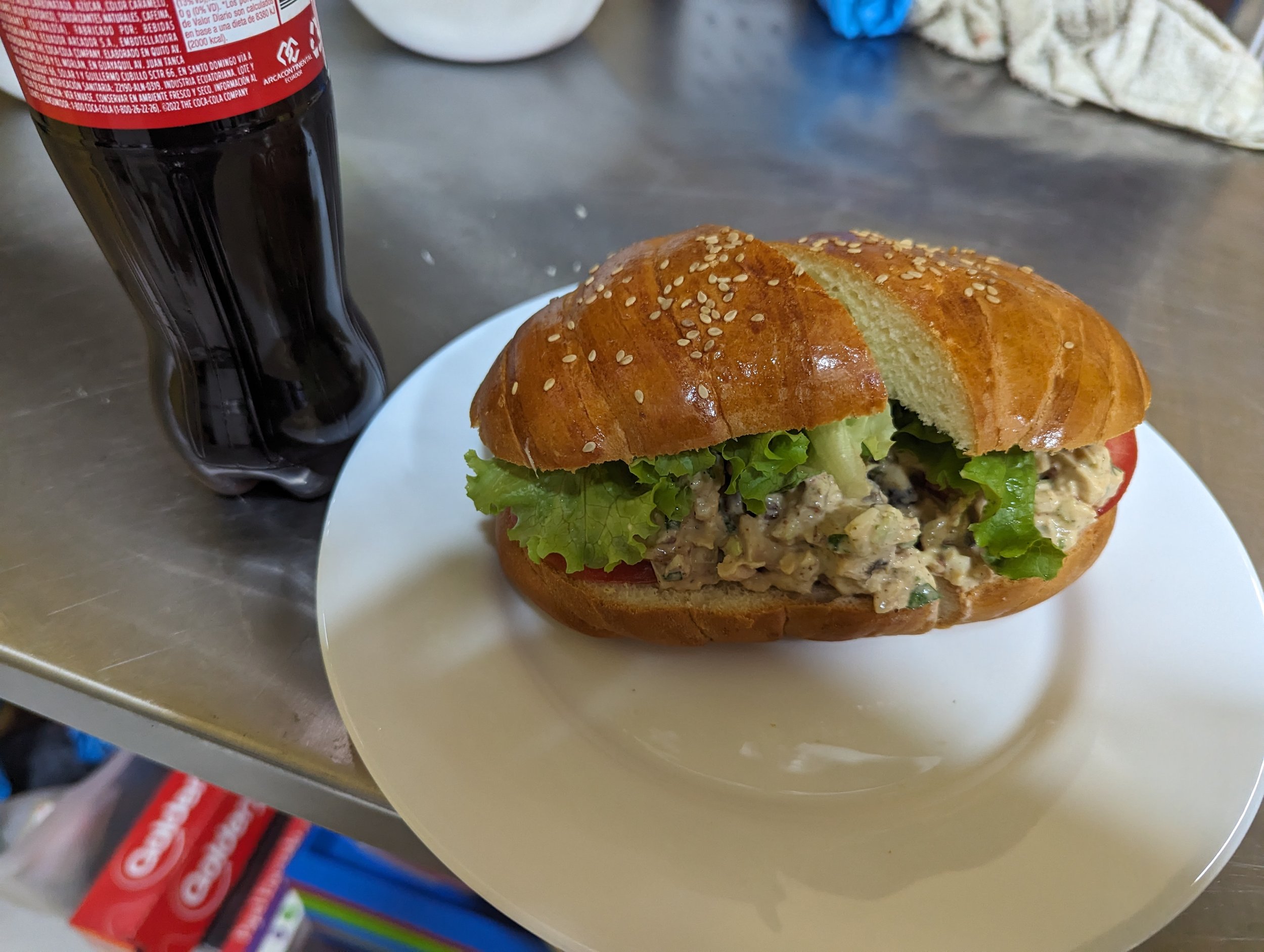 Chicken salad sandwich
Ensalada de pollo sándwich