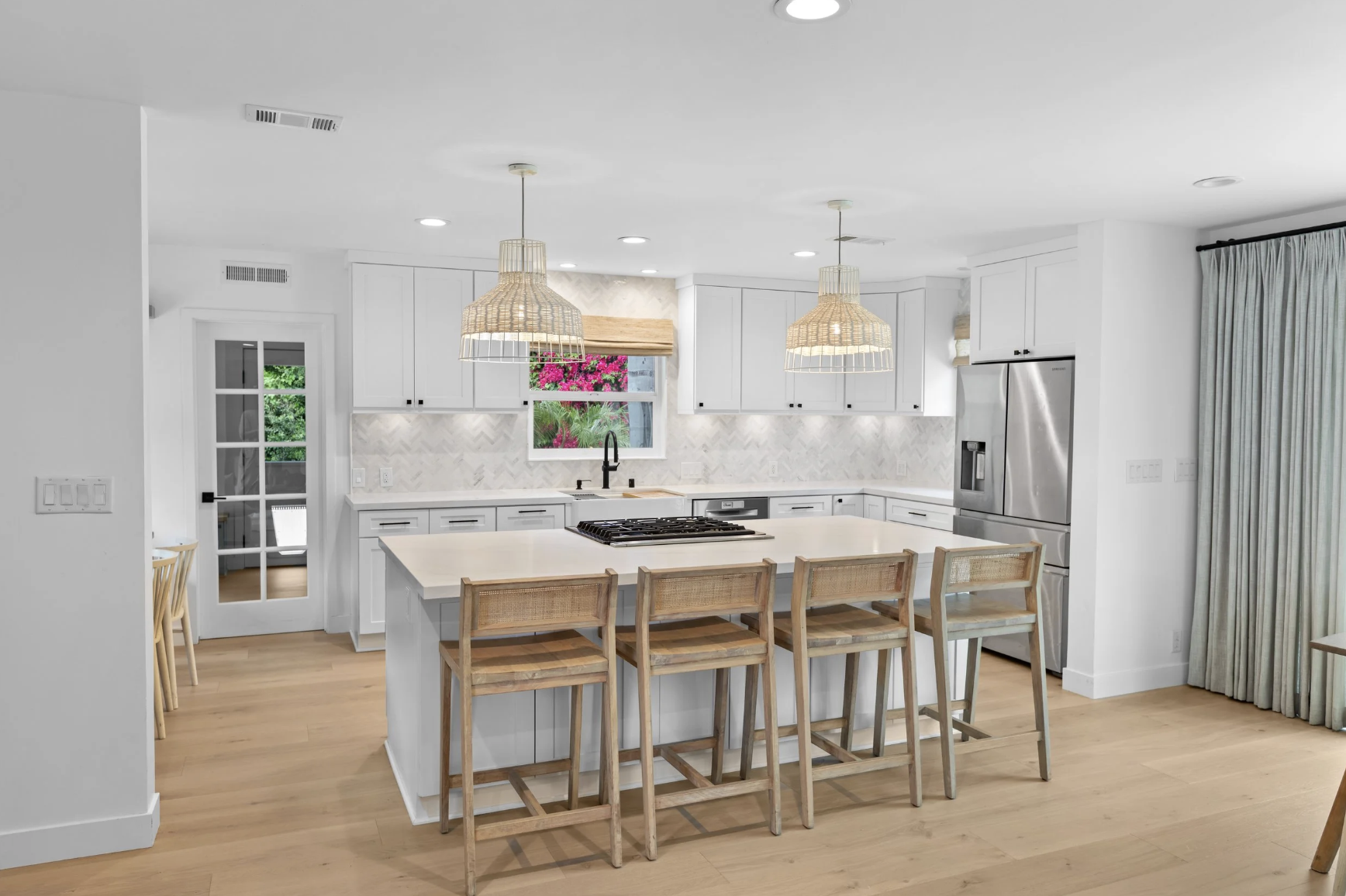 Kitchen Reconstruction: Eastvale,  Bringing life back to the heart of the home.