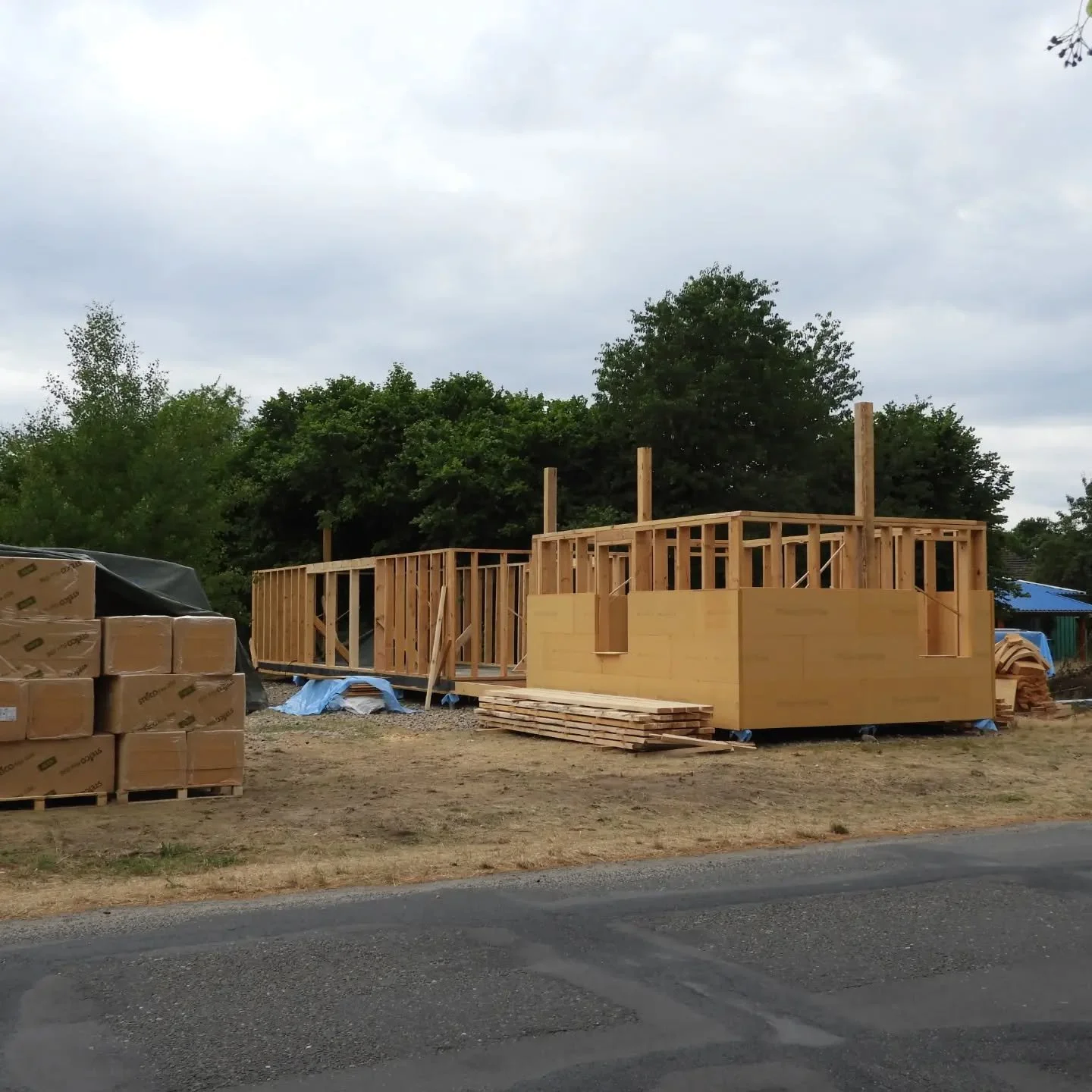 Looks like it's time for a roof! Interior walls framed and much of the sheathing up!

#sustainabledesign 
#architecturethesis 
#woodconstruction