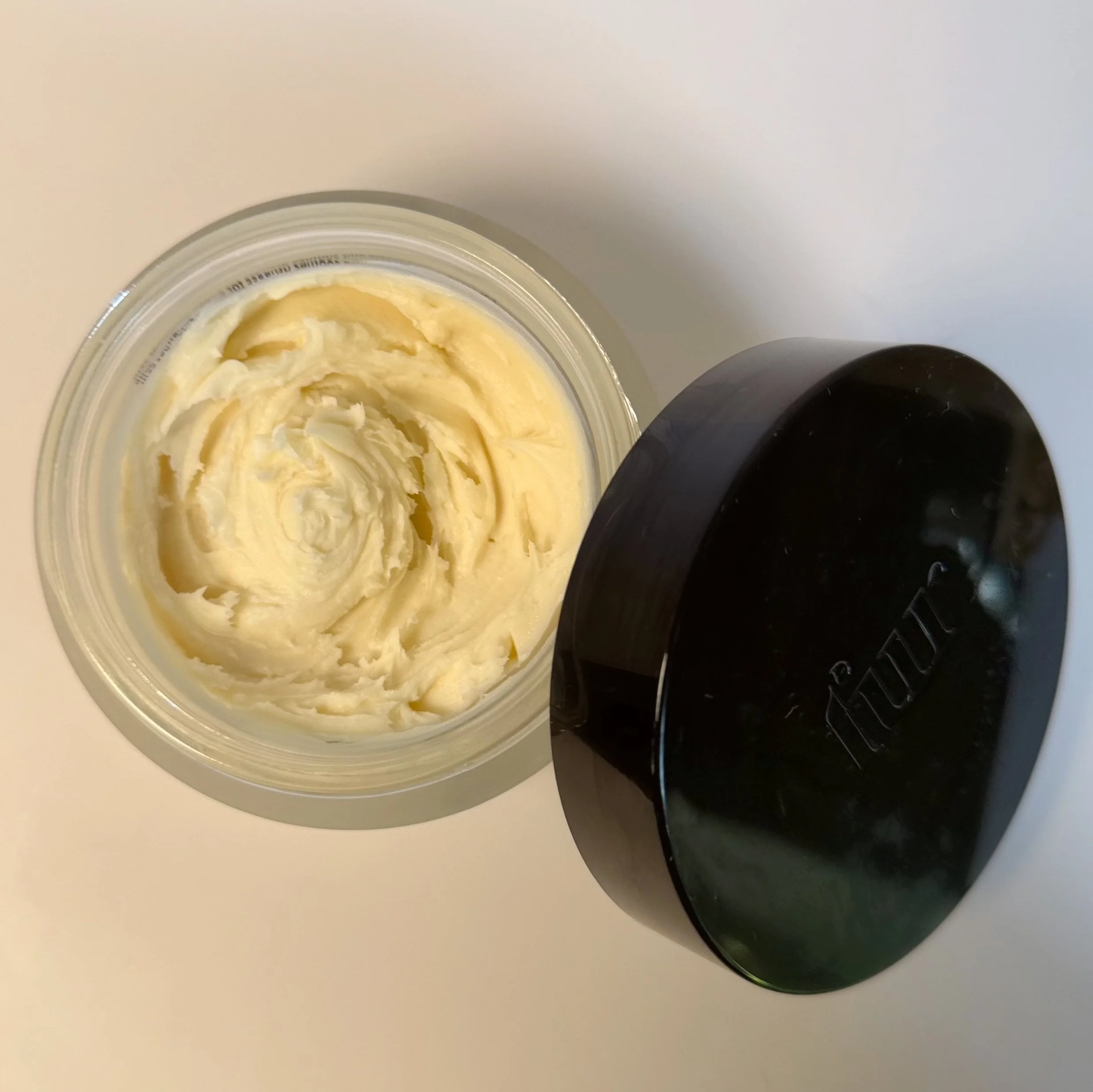 Facetune_26-03-2026-18-52-19.jpg