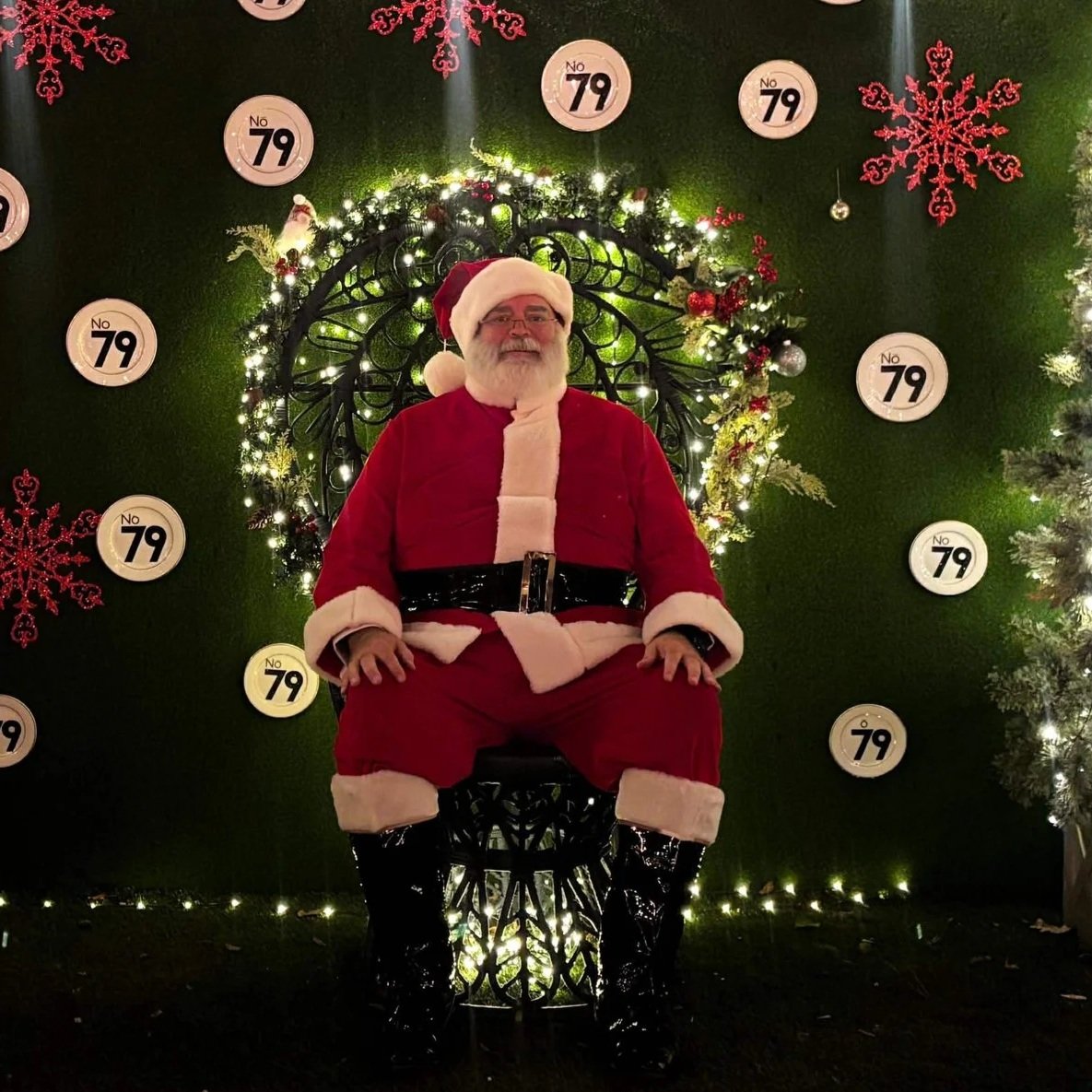 Sip &amp; Snap With Santa