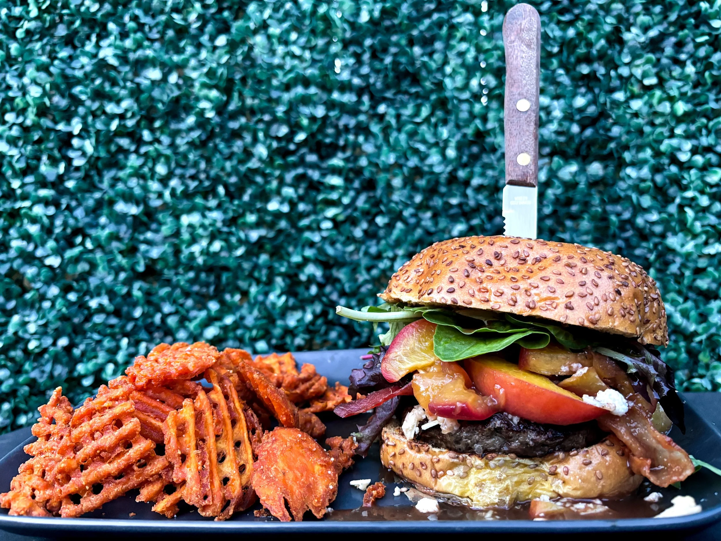 Peach Burger.jpeg