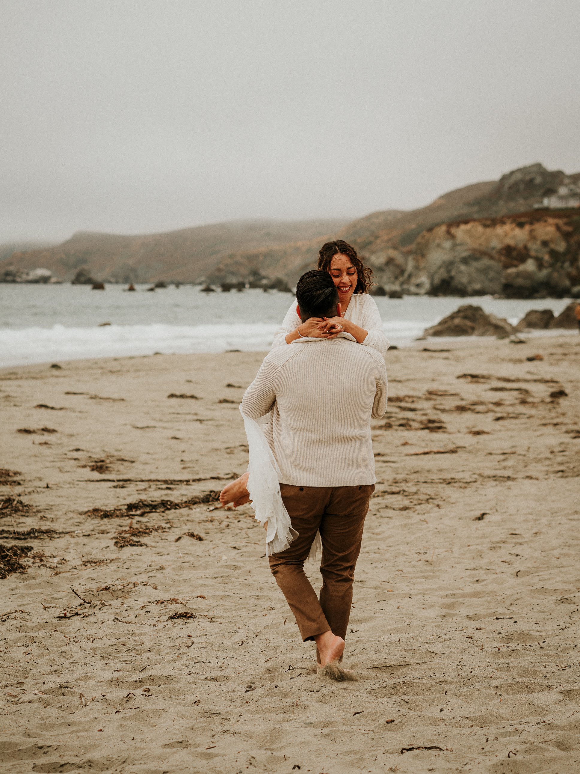 California-beach-elopement 