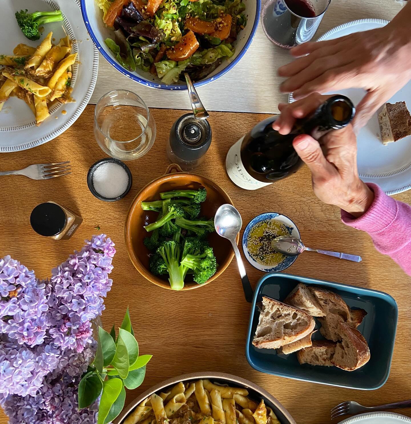 Weeknight pasta dinner with nana and gramps #upforgrabs #cabotwinery #lilacs