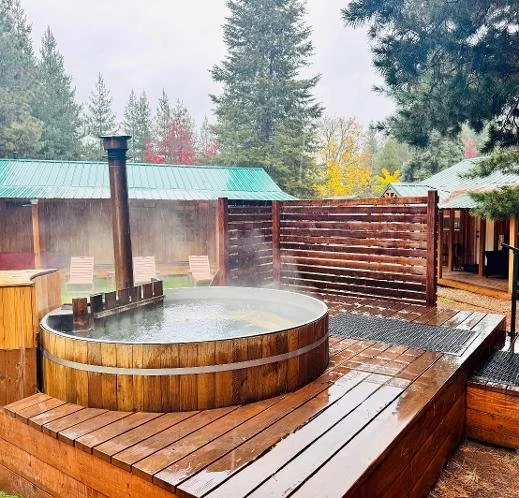 hot soaking tub.jpg