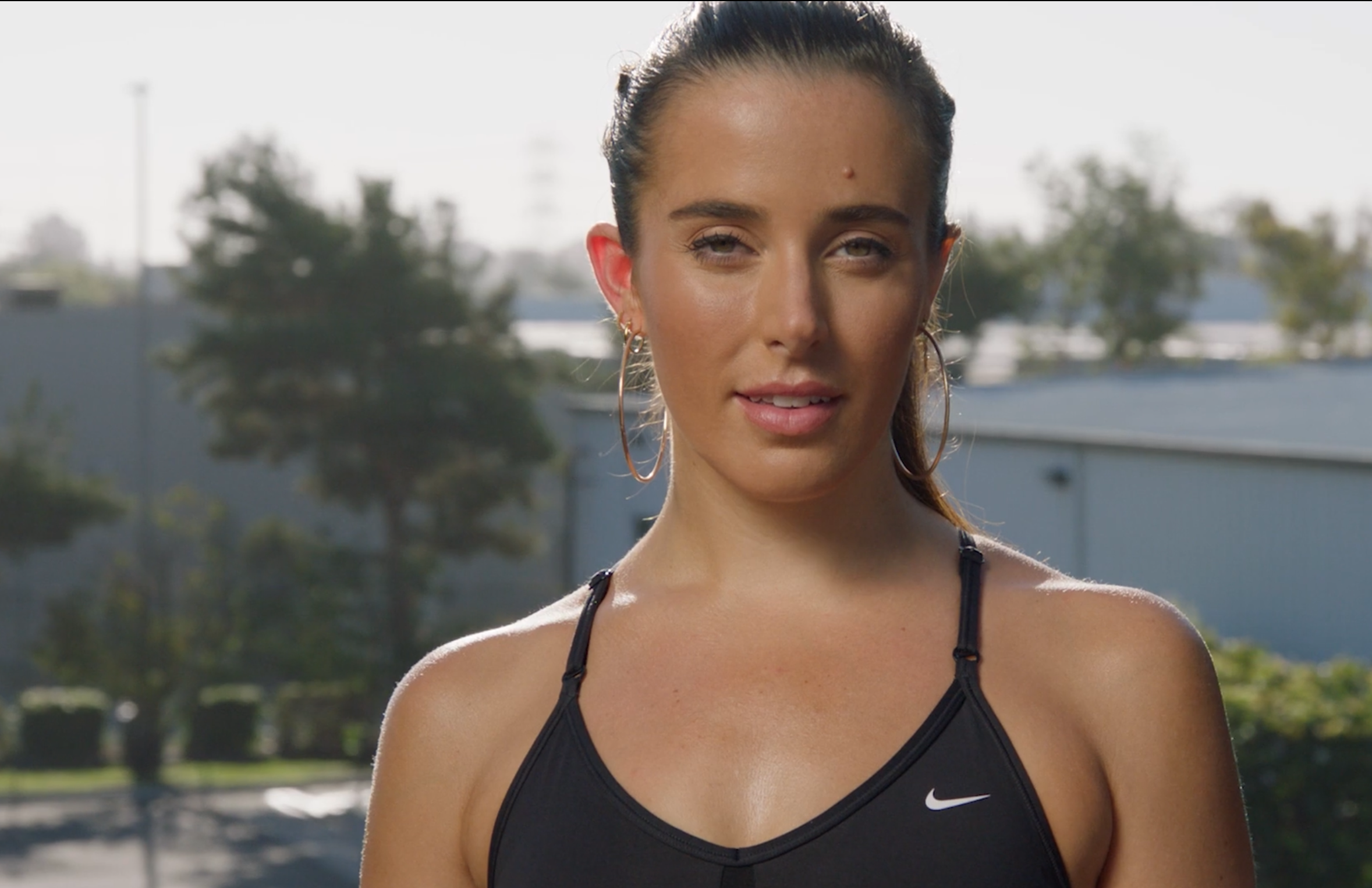 Hard light, backlit, dark background, bounce board, fill light