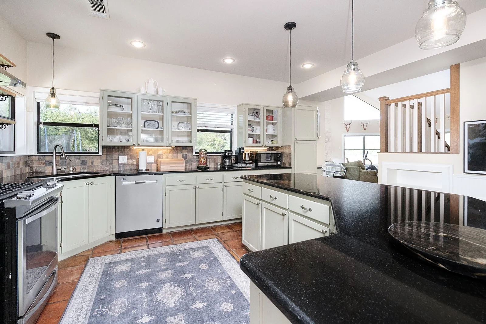 28 CR 248 Kitchen Photo 3.jpg