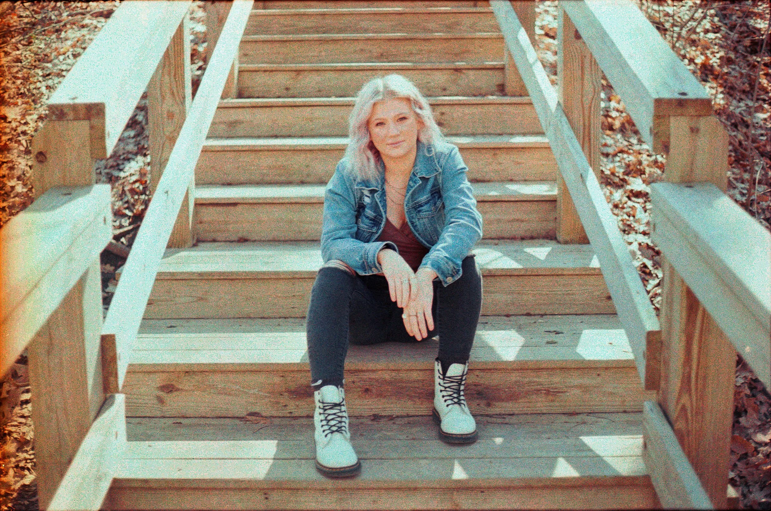 Faith Shoot FRII 06-2 small.jpg