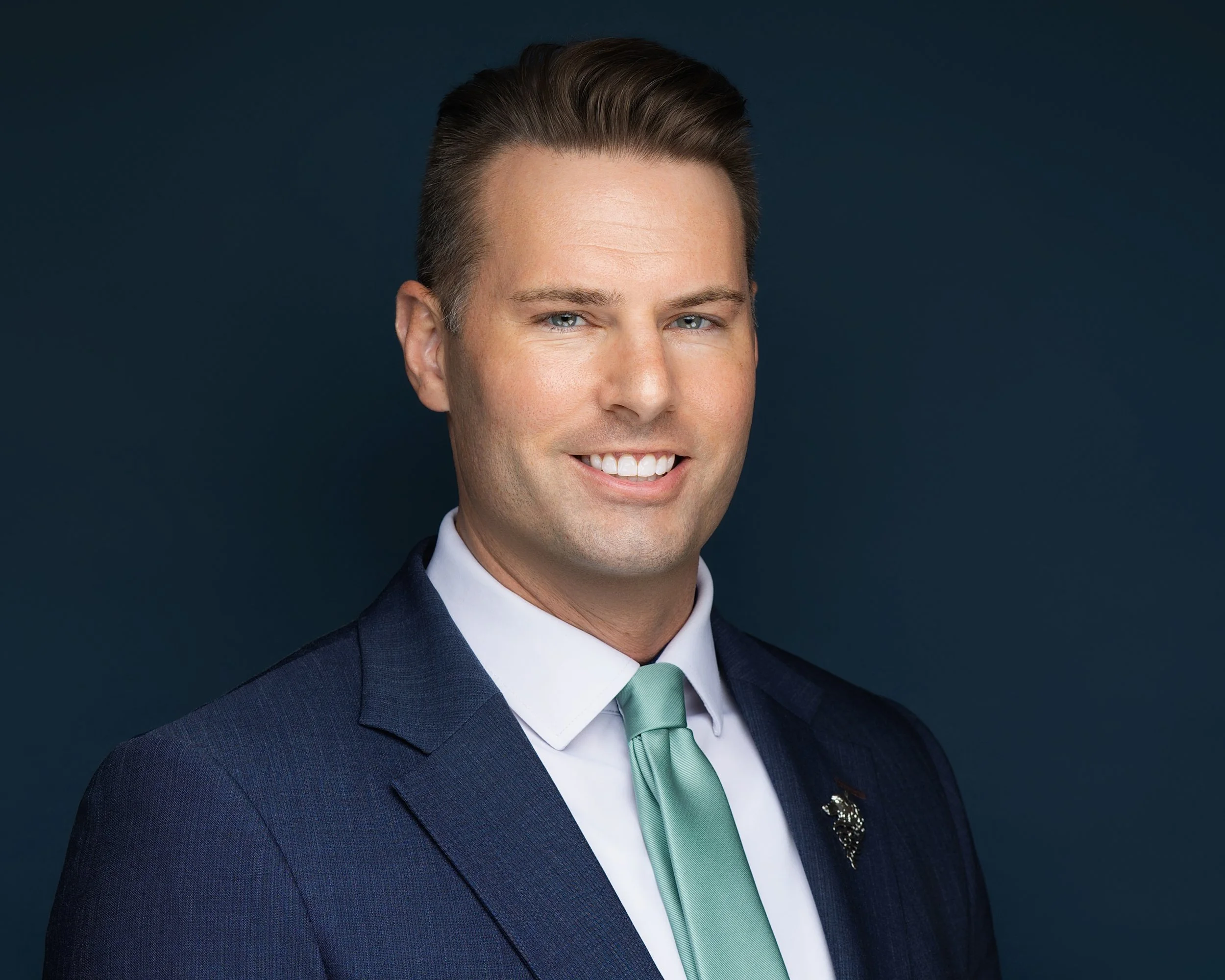 Erik Knoff_Headshots_Jun 2026 (1 of 2).jpg