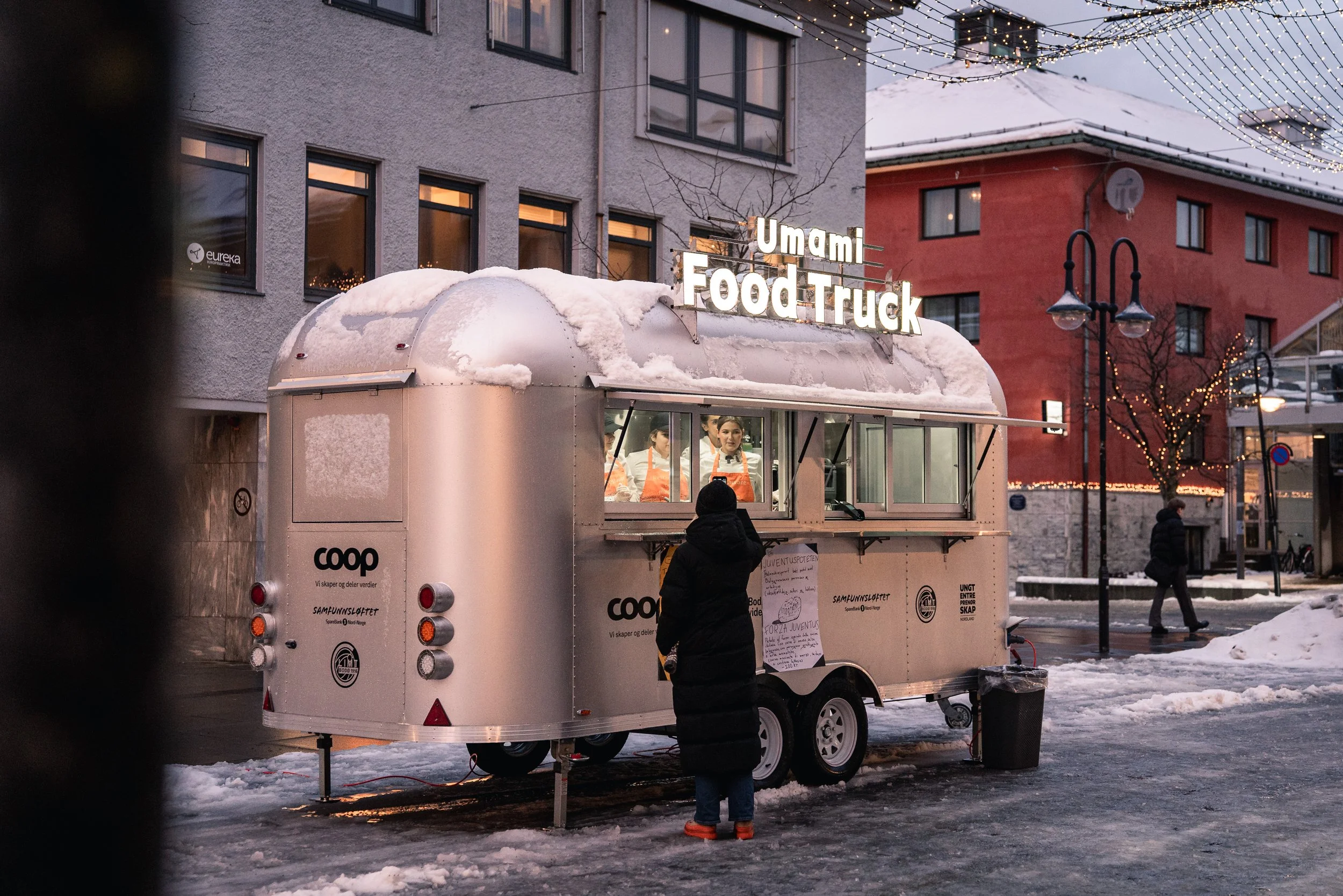 Åpning-Umami-food-truck-juve-17.jpg