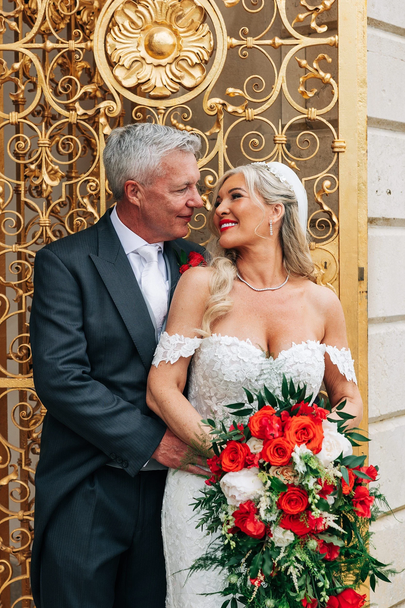 Cliveden House Wedding Photography L and G (17).jpg
