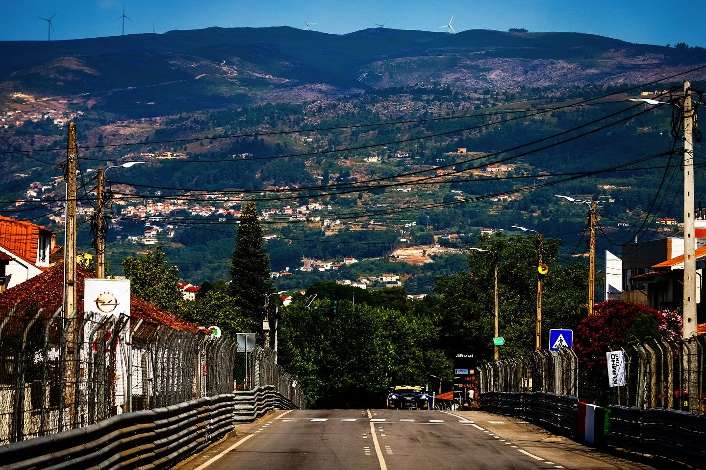 VILA REAL 🇵🇹
#RaceReport 📰

Round 3 of the @supercarsendurance championship with @tockwith_motorsports took place in the scorching and stunning city streets of @circuitovilareal, surrounded by beautiful scenery and an incredibly welcoming crowd. ?