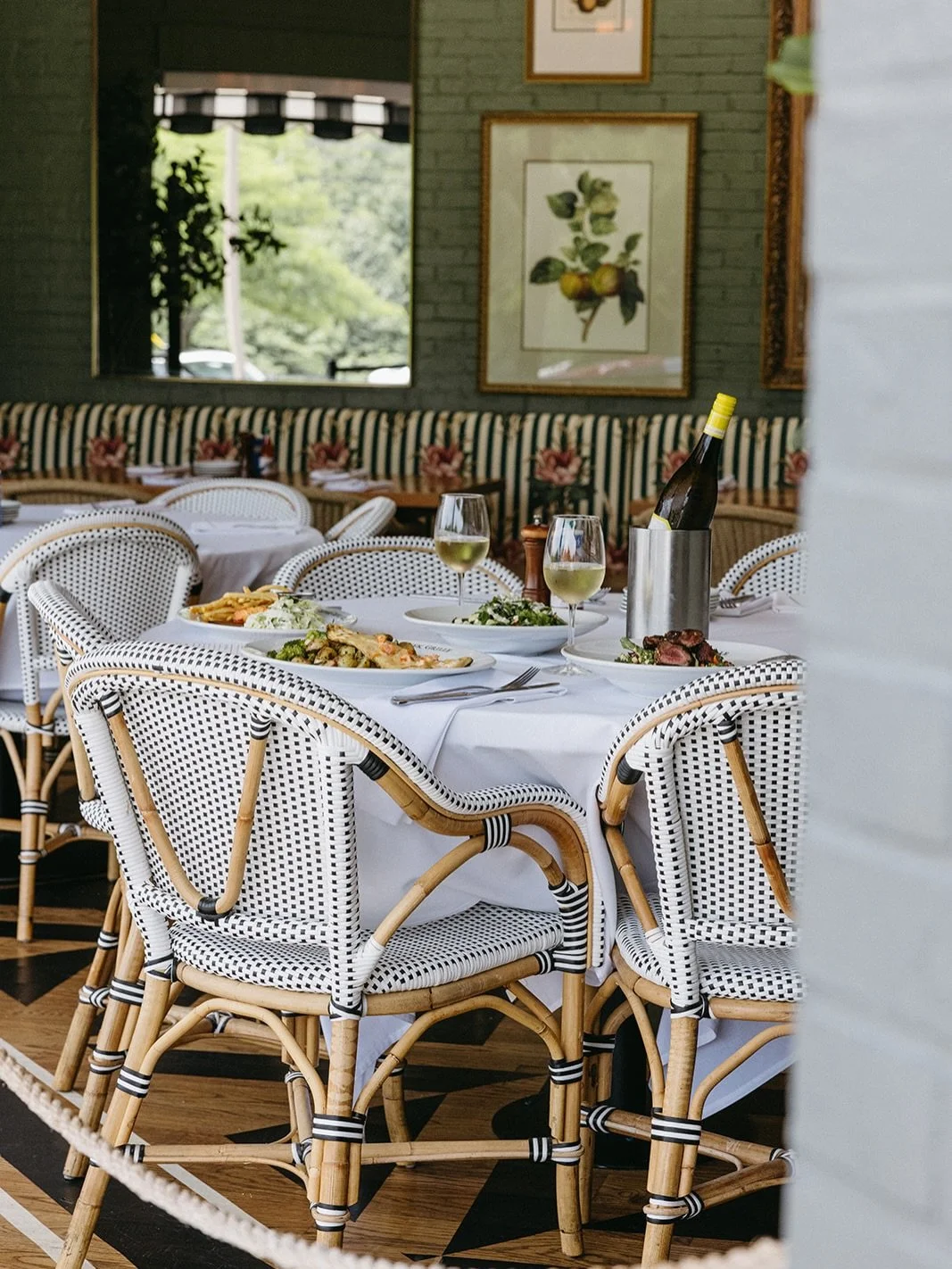 A peek at your favorite weekday lunch.
