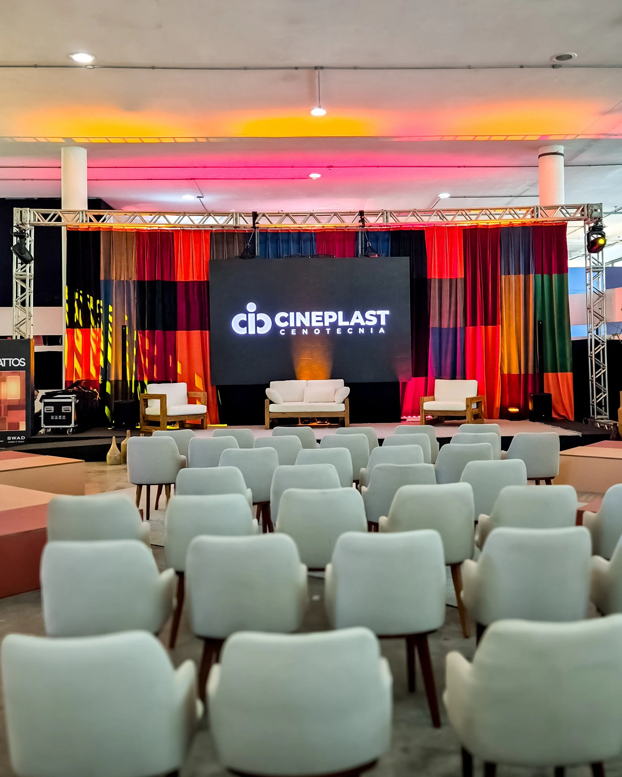 Cineplast na Bienal de Arquitetura Brasileira