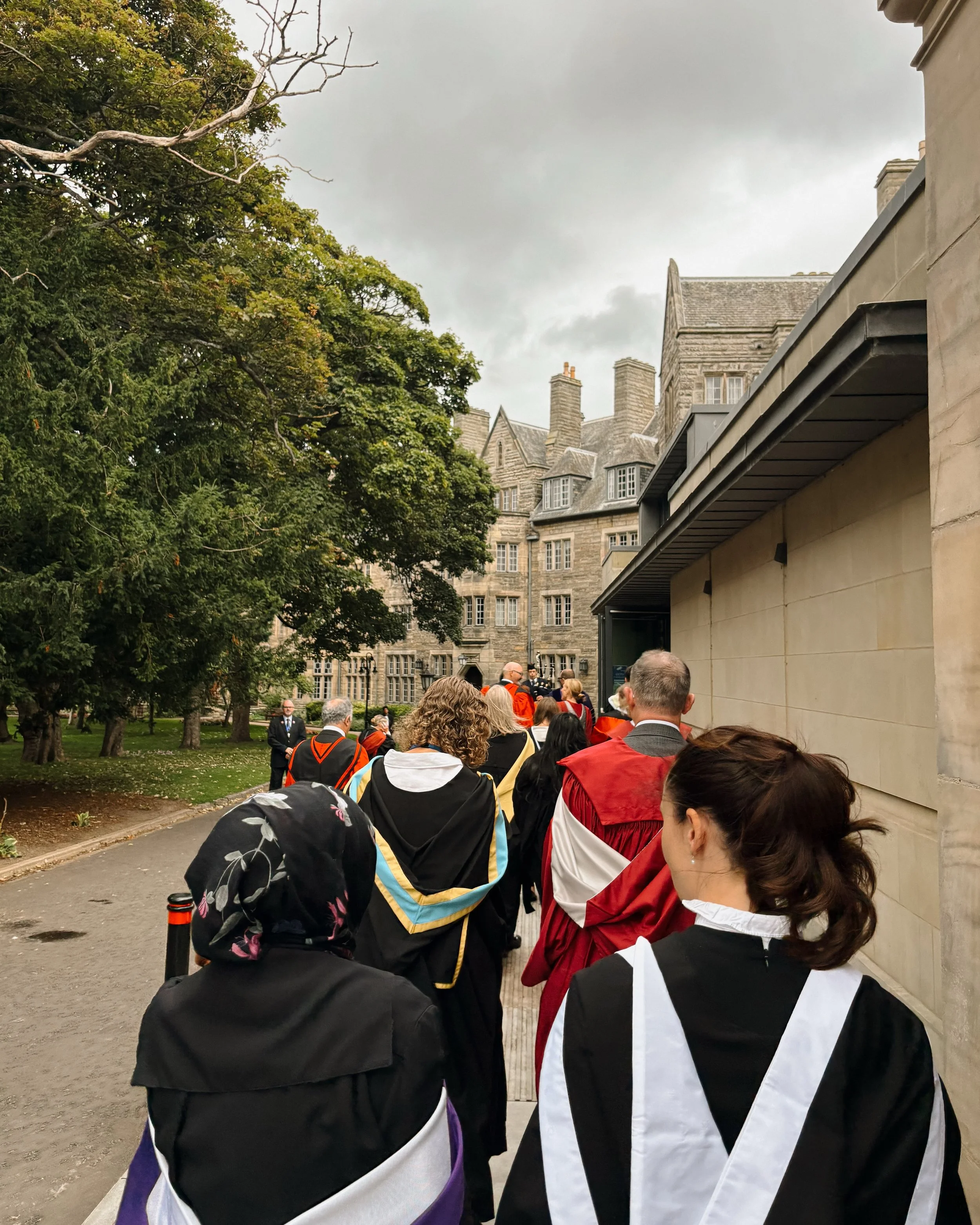 It was an honor to participate earlier this week with faculty at the @uniofstandrews opening ceremony to welcome new students to campus. I am looking forward to a great semester ahead! @usukfulbright