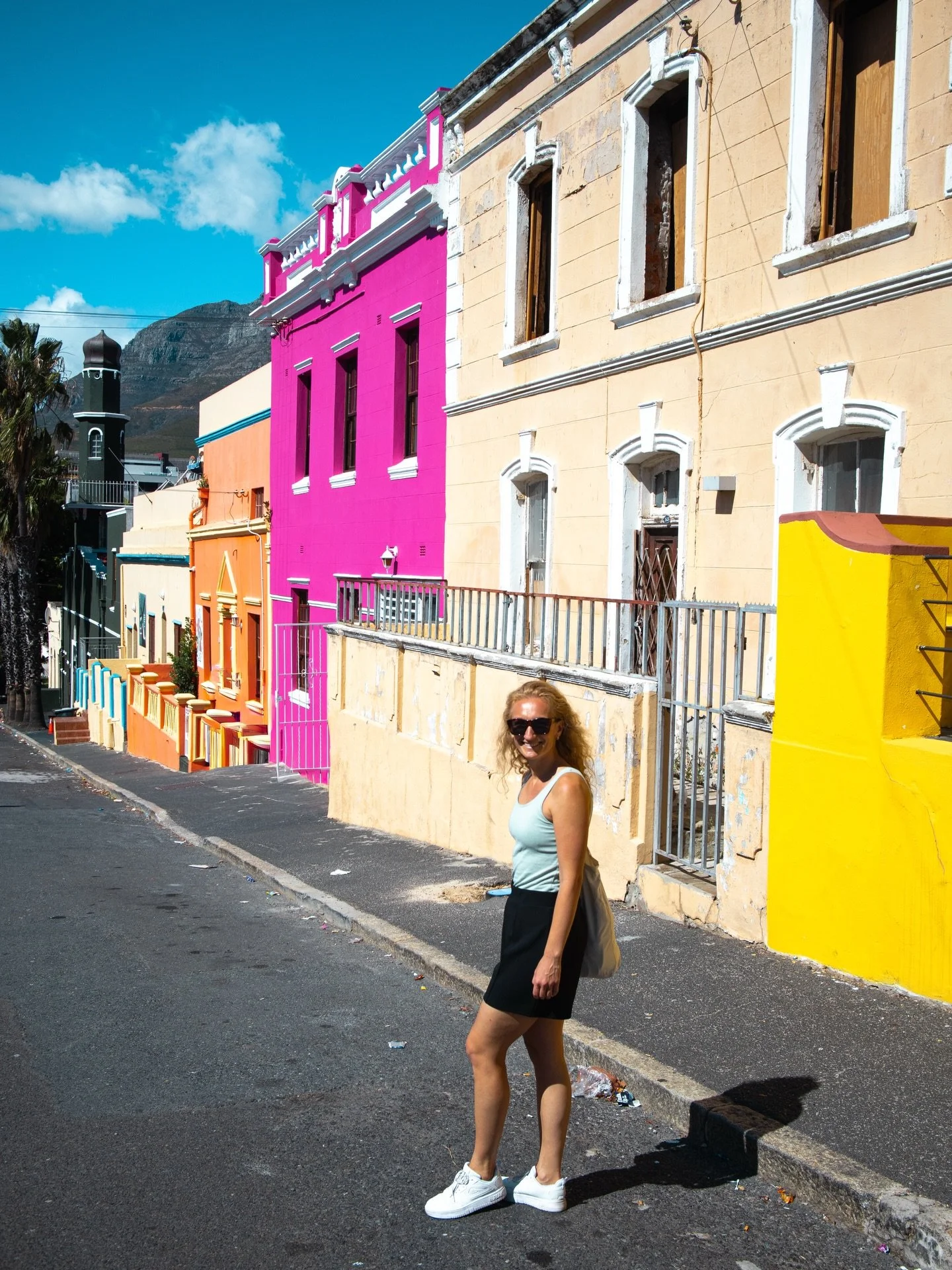 Build a business that doesn&rsquo;t suffer when you are off ⤵️

When was the last time you were actually bored?

Not scrolling
Not planning
Just looking at colorful houses and letting&nbsp;your mind wander 🎨

As a health coach, I see how often we&nb