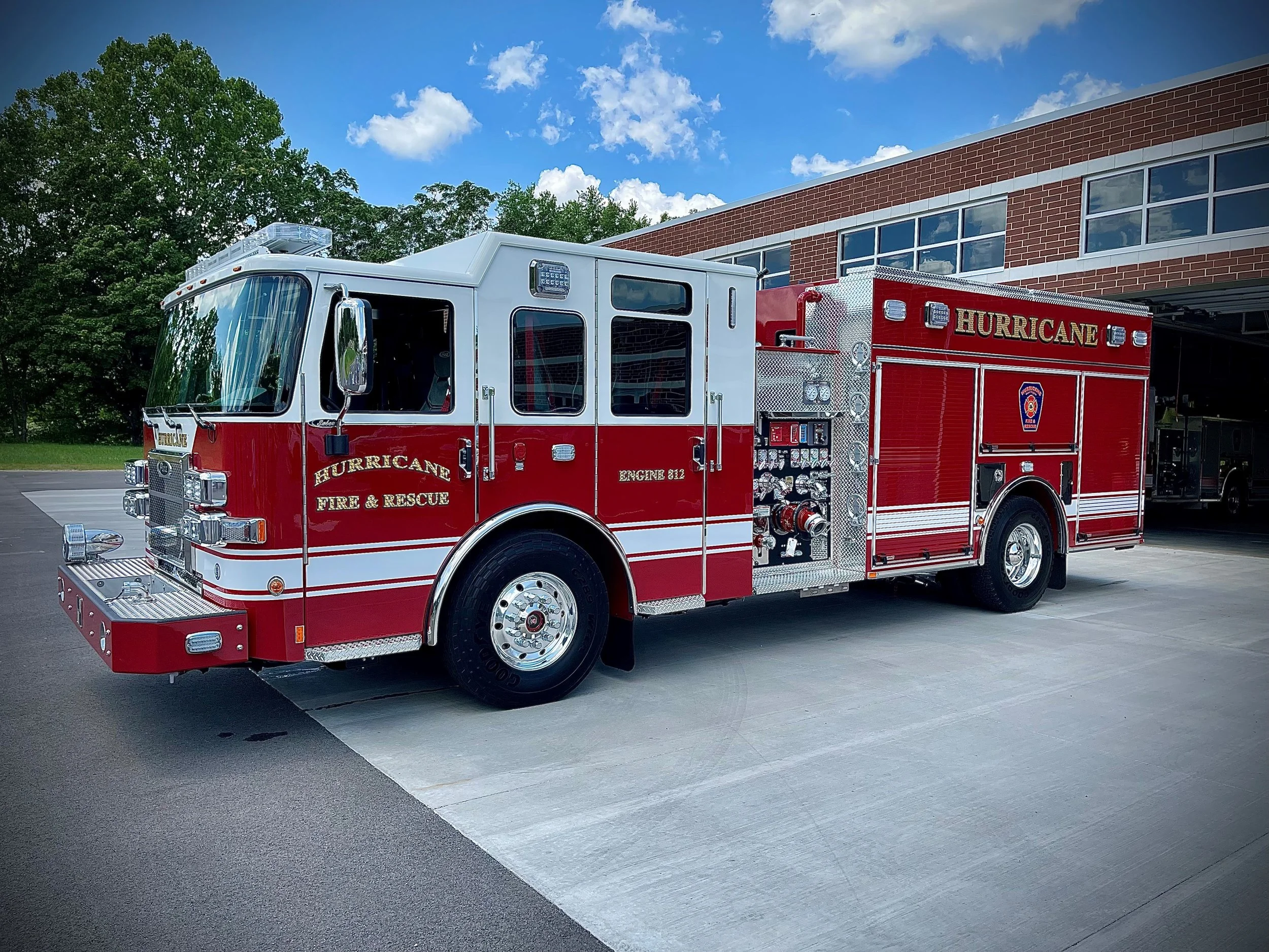 STATE OF THE ART FLEET / EQUIPMENT....
Our members, day in and day out, provide the best level of service possible to our residents within our first due district and surrounding areas. To provide the best service, you need the best equipment. HFR ta