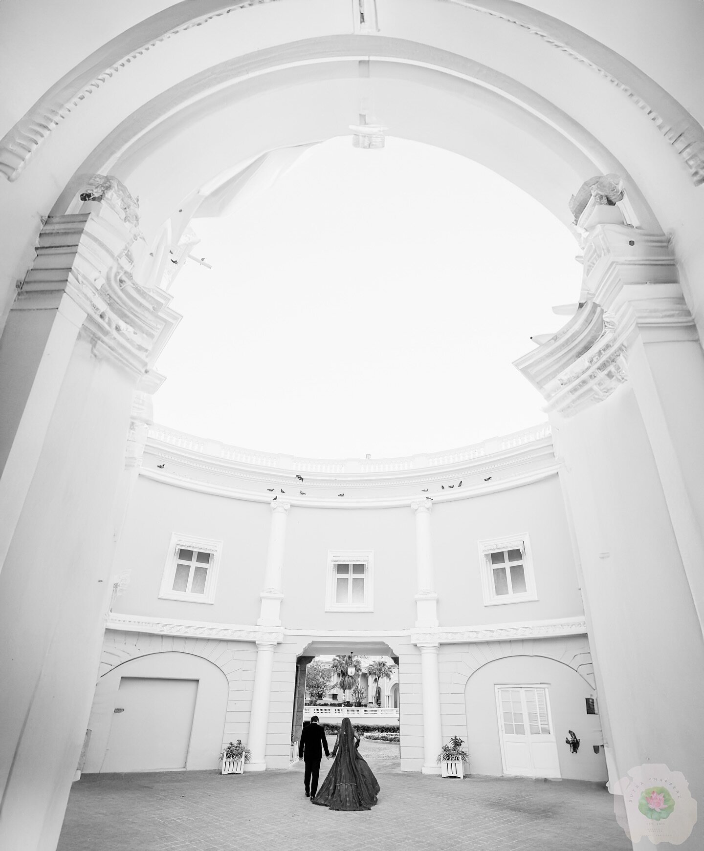 Experiencing timeless love at the stunning Taj Falaknuma Palace 💖
.
.
.
.
.
.
.
.
.
.
#madewithsutra #sutracouple #sutrad  #coupleinlove #weddingphotographyideas #weddinginspiration #TajFalaknuma #LoveStory #timelesslove #couplegoals #tajfalaknuma #