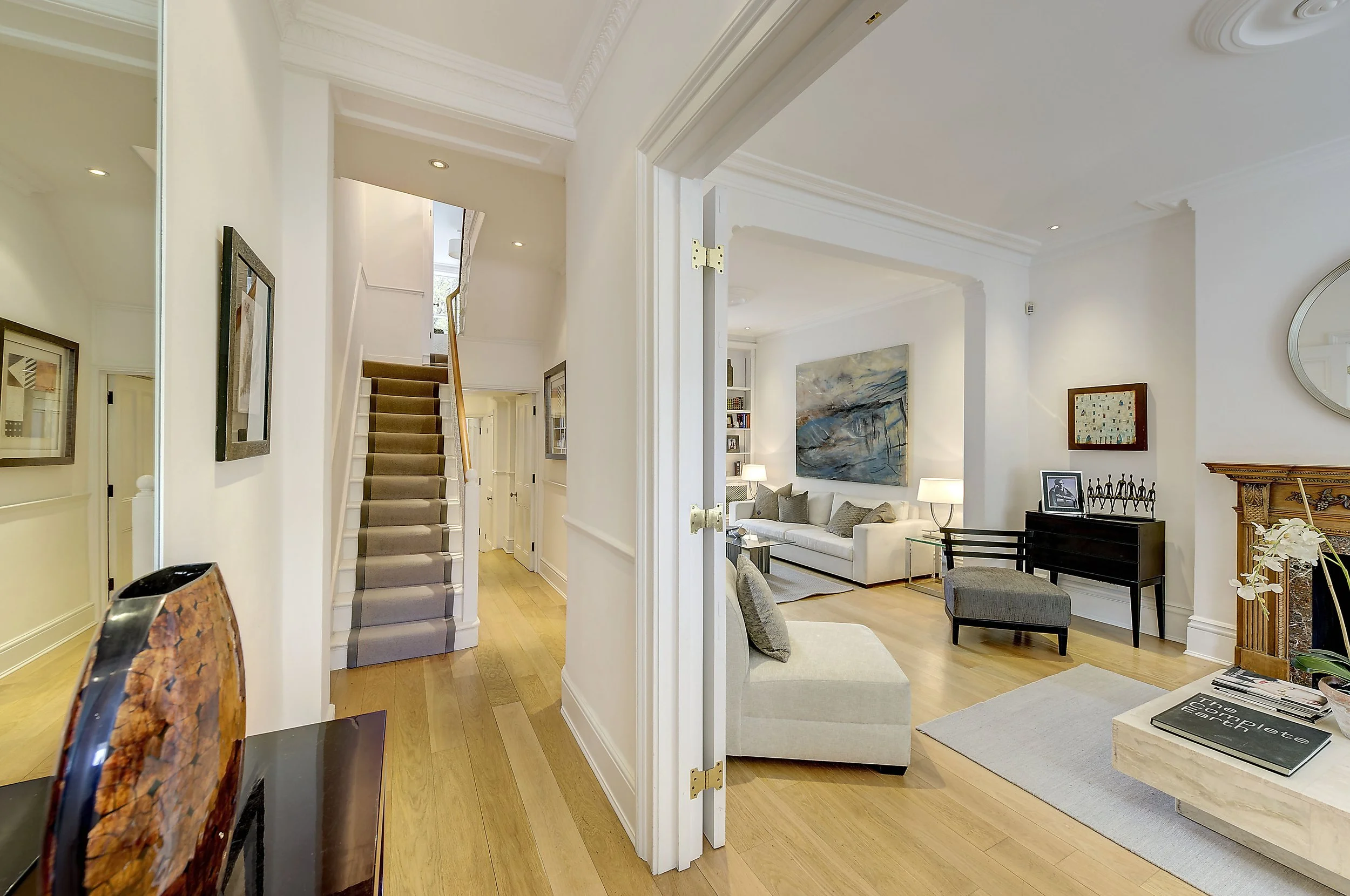 54 stratford road 375079 hall.jpg