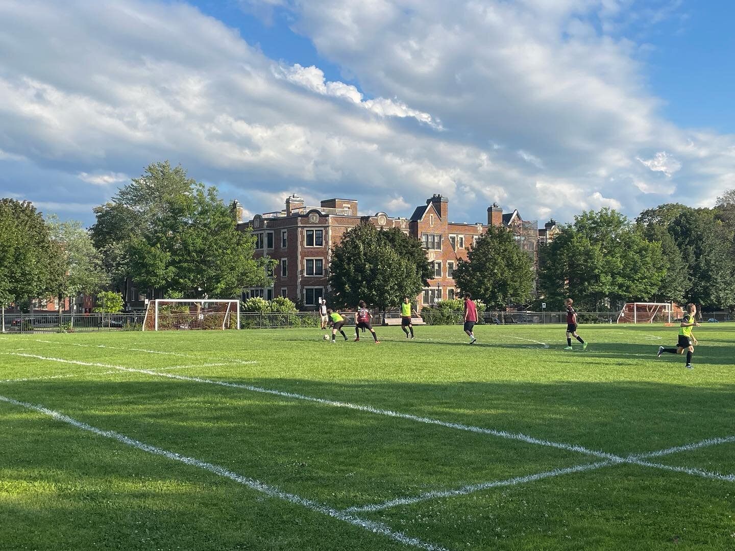 ☀️⚽️ Inscription ouverte ! 

https://page.spordle.com/westmount-soccer-club/participant/1eda3492-a9b8-6a88-aa36-02260a2b0e6e