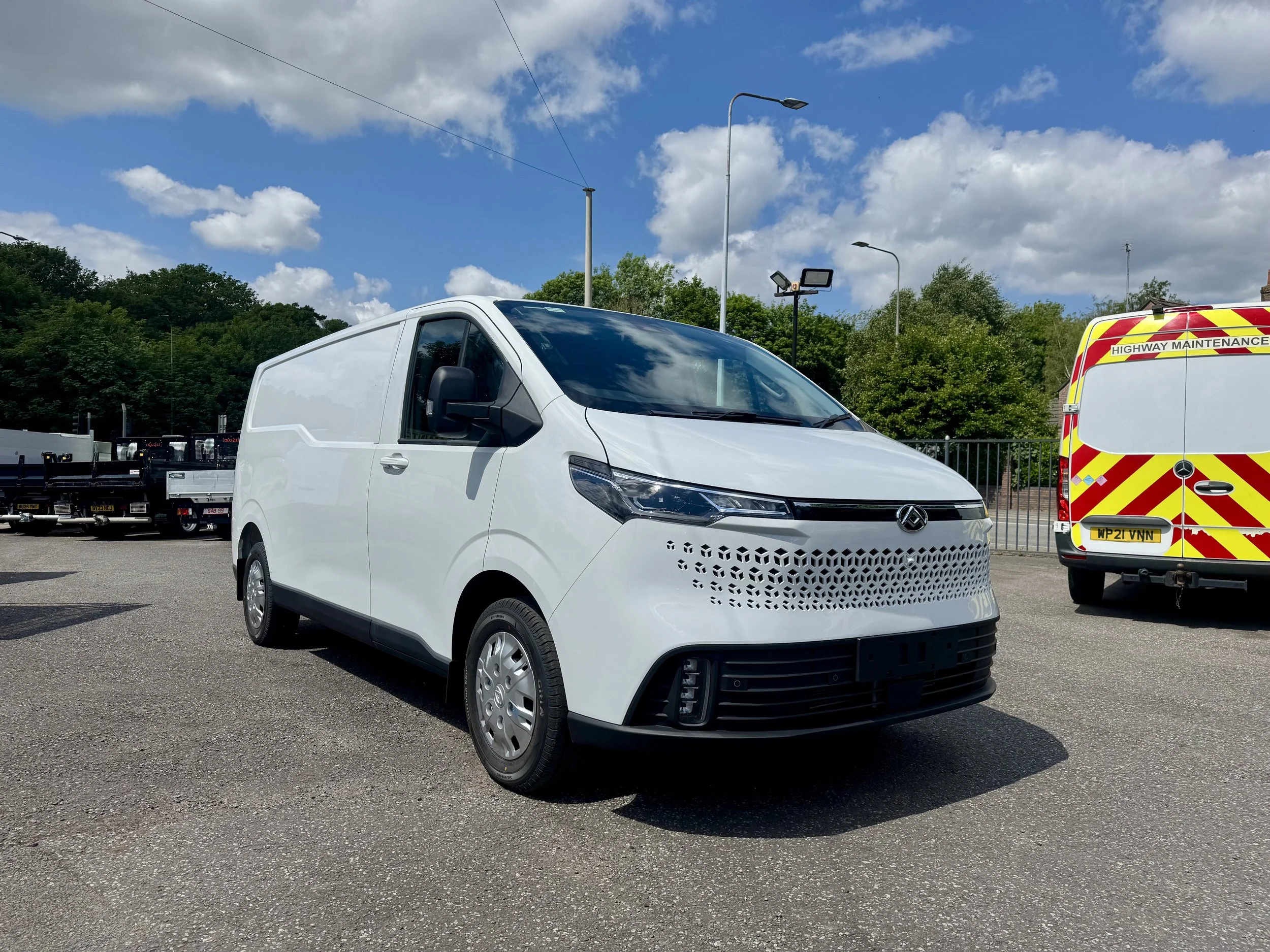 NEW MAXUS DELIVER 7 L2H1