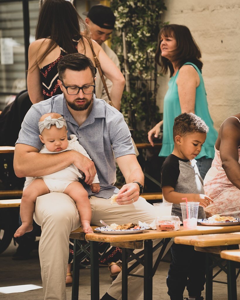 Let&rsquo;s celebrate our dads!

Join us in The Alley this Sunday for Father&rsquo;s Day! 

Following our service, we will have some free tacos and a special treat for our dads!

Invite a friend, and come love on the father&rsquo;s in your life!