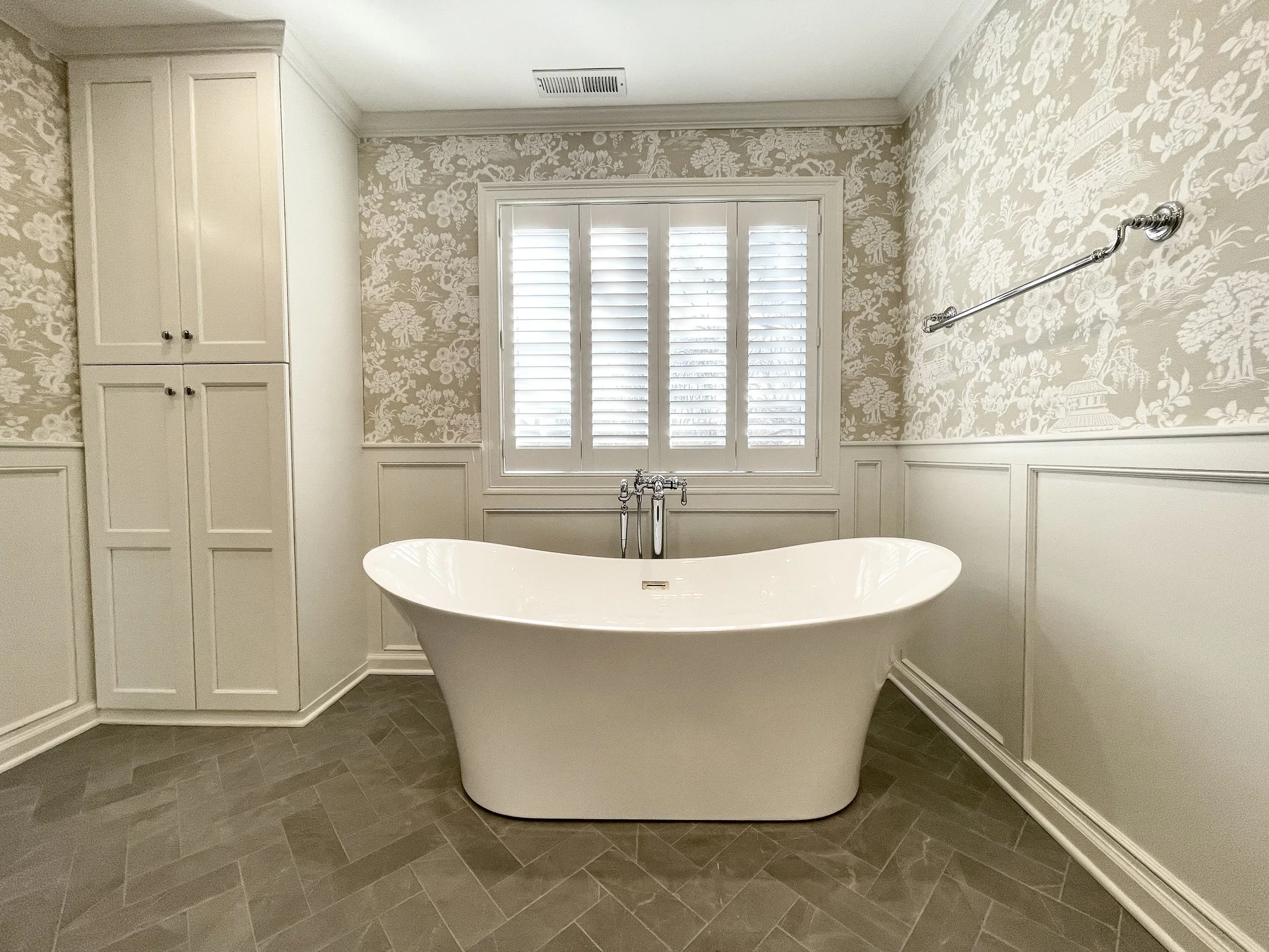 glastonbury tub.jpeg